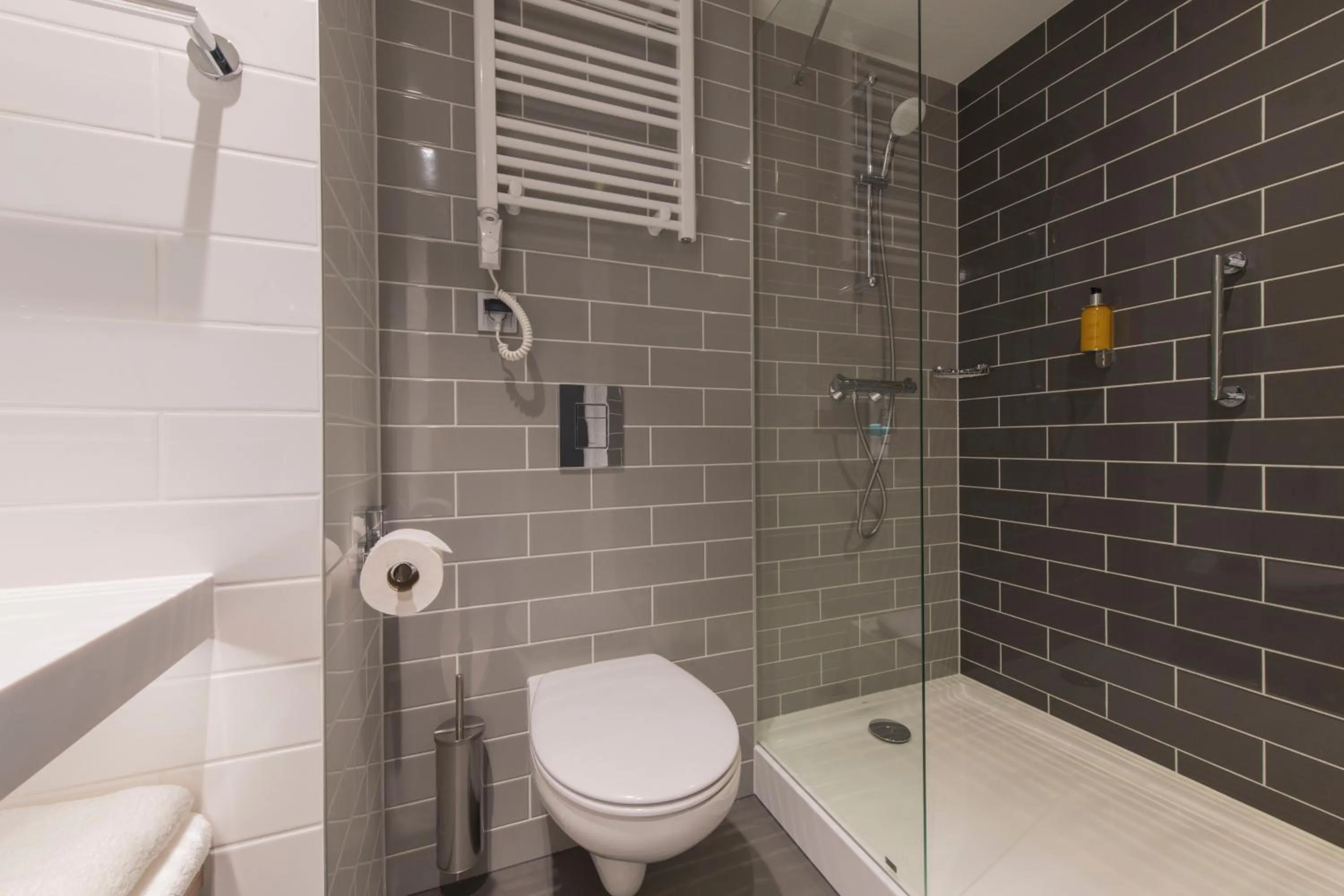 Bathroom in Holiday Inn Express Warsaw - Mokotow by IHG