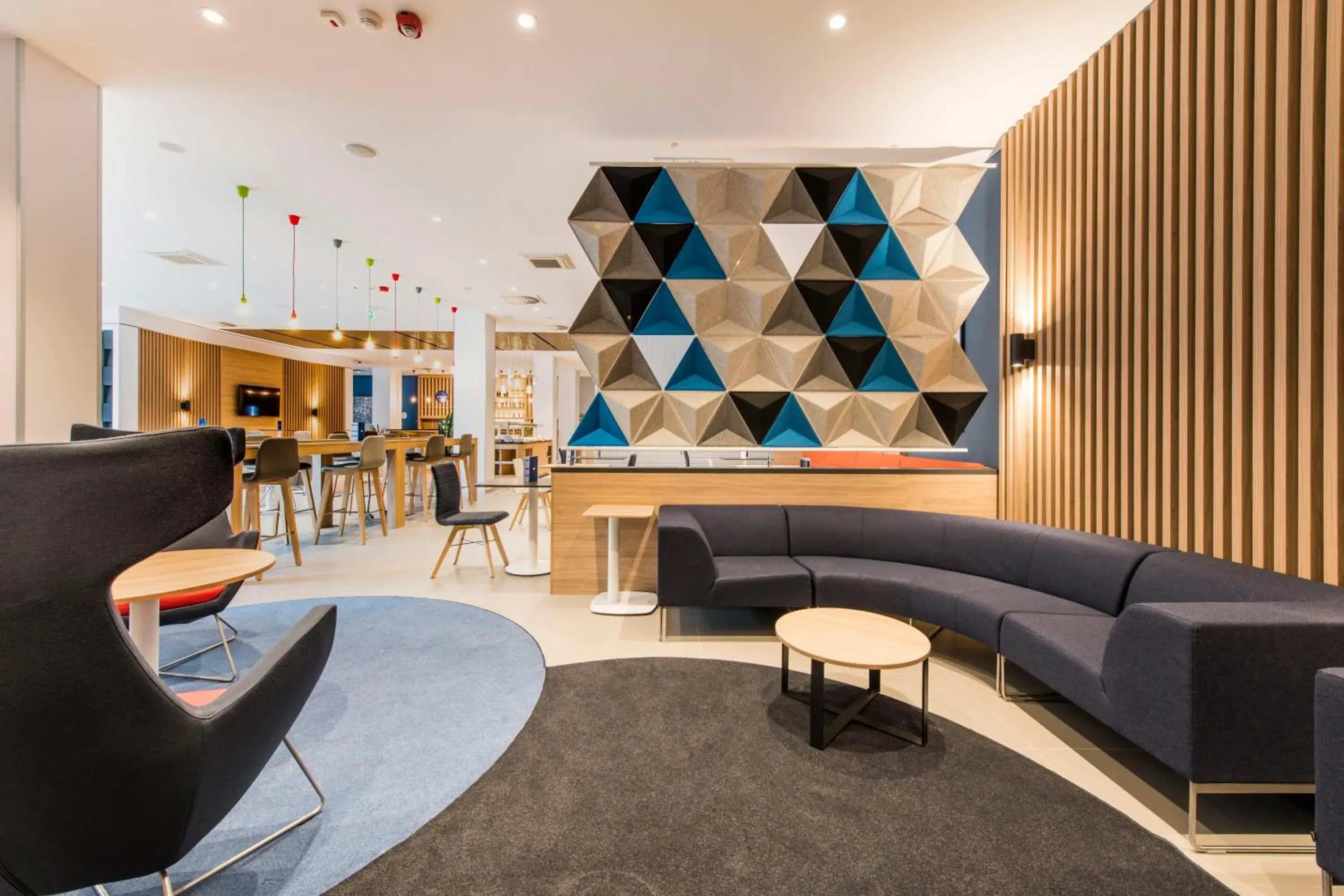 Restaurant/places to eat in Holiday Inn Express Warsaw - Mokotow by IHG Restaurant/places to eat in Holiday Inn Express Warsaw - Mokotow by IHG
