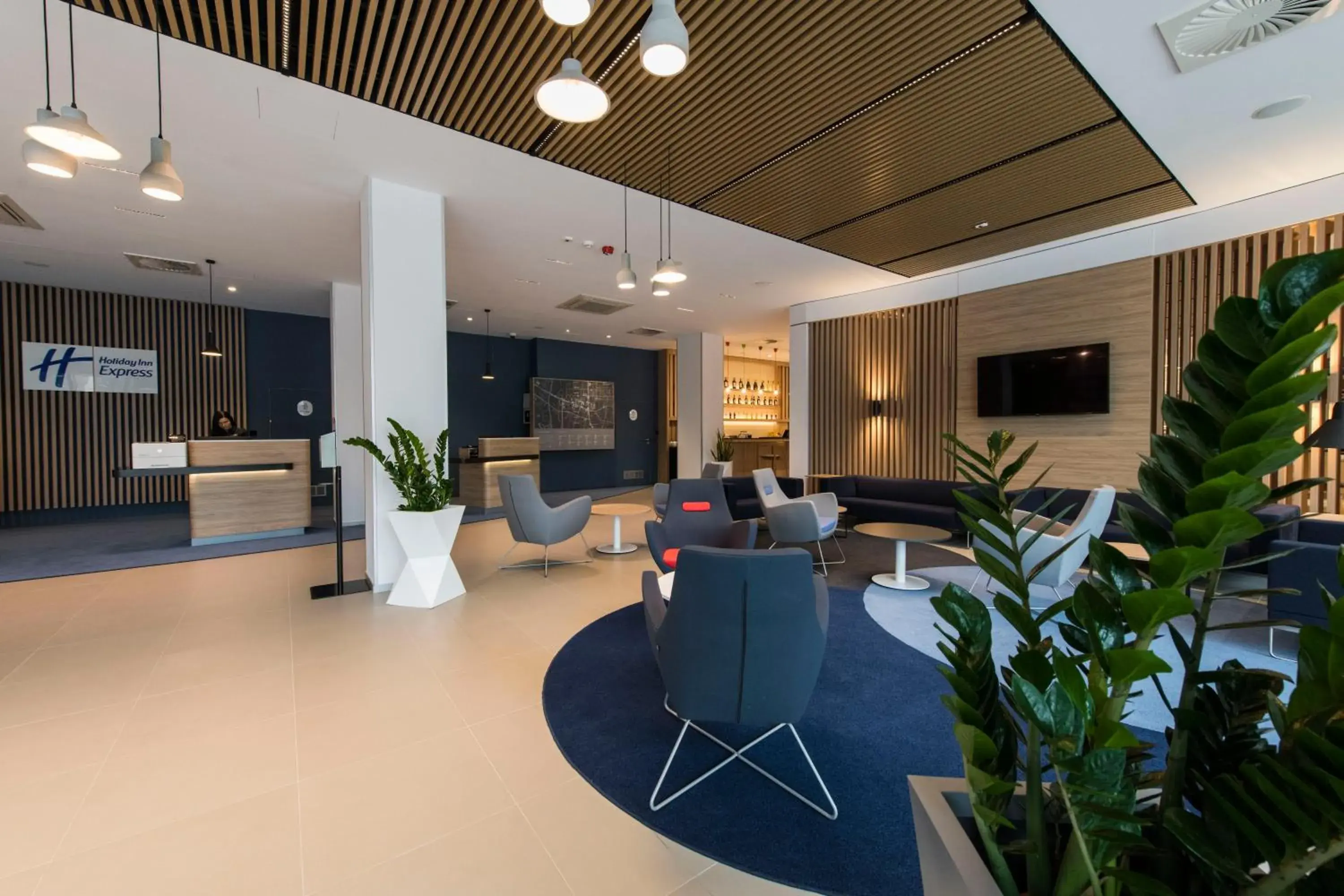 Property building in Holiday Inn Express Warsaw - Mokotow by IHG Property building in Holiday Inn Express Warsaw - Mokotow by IHG