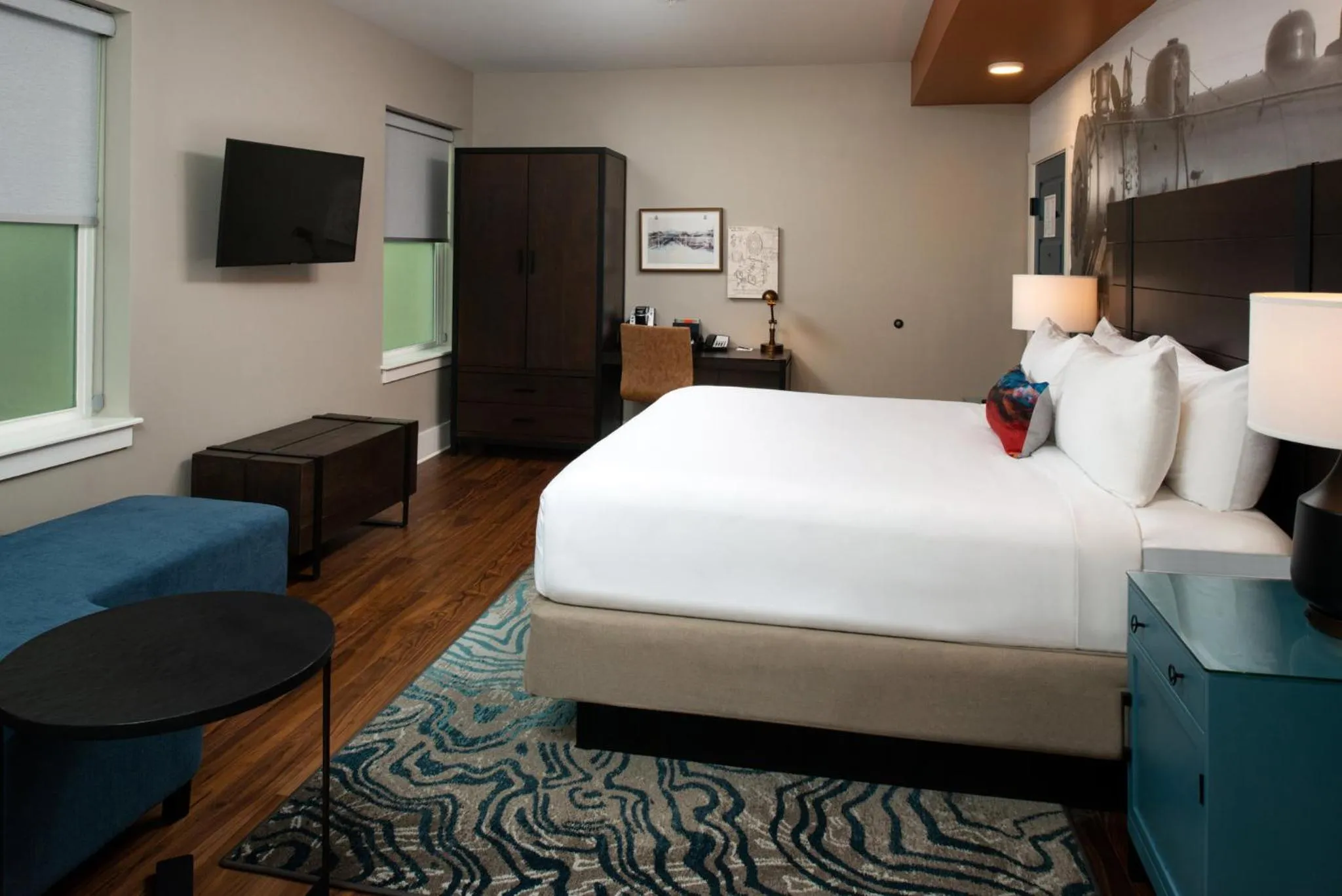 Photo of the whole room, Bed in Hotel Indigo Spokane Downtown by IHG