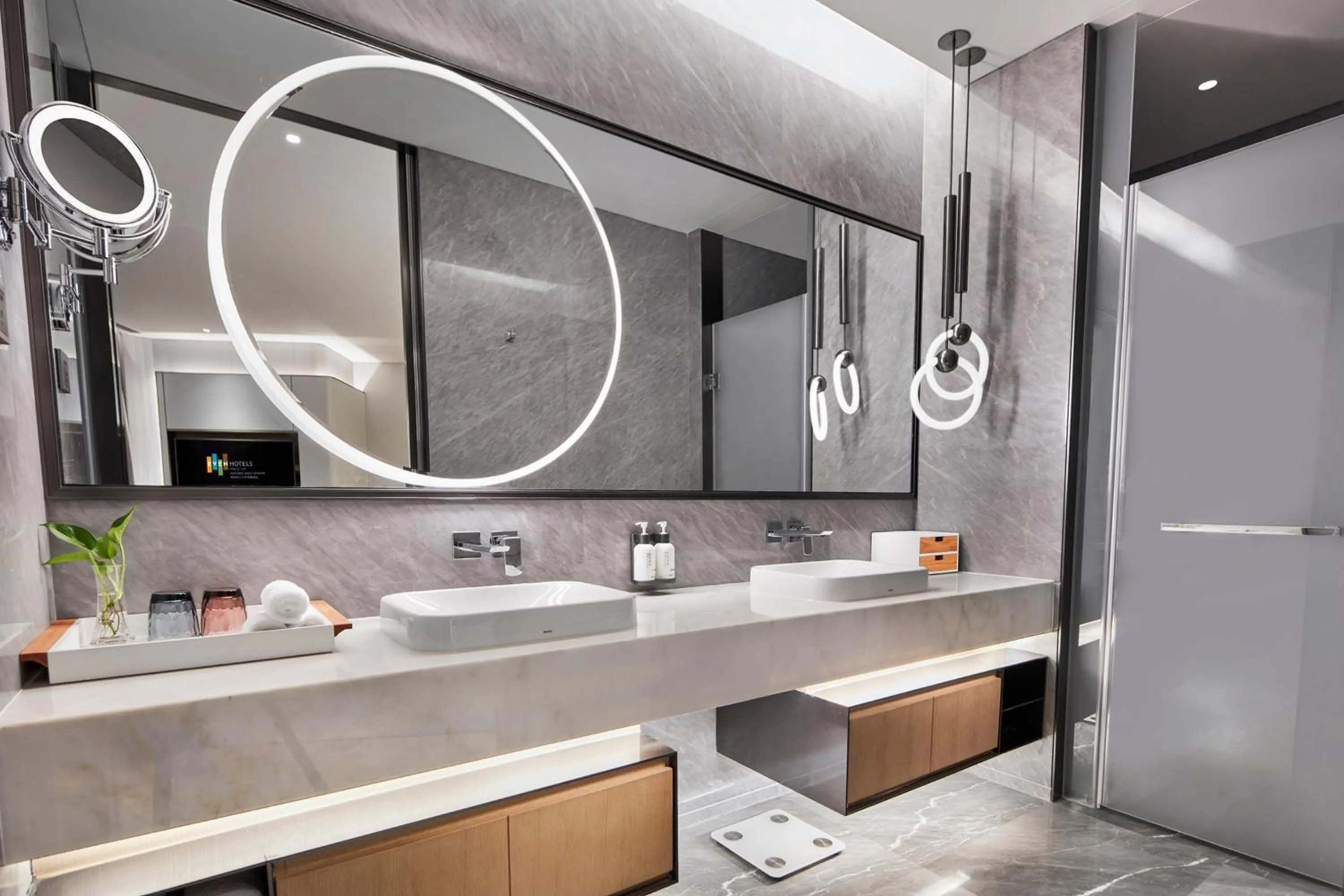 Bathroom in EVEN Hotel Nanjing Yangtze River by IHG