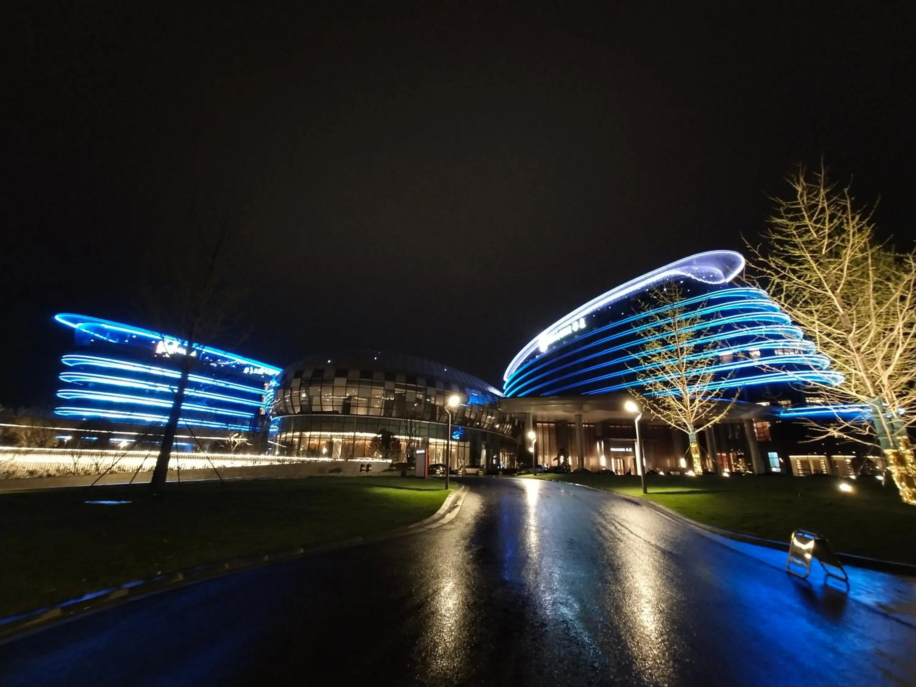 Facade/entrance in EVEN Hotel Nanjing Yangtze River by IHG