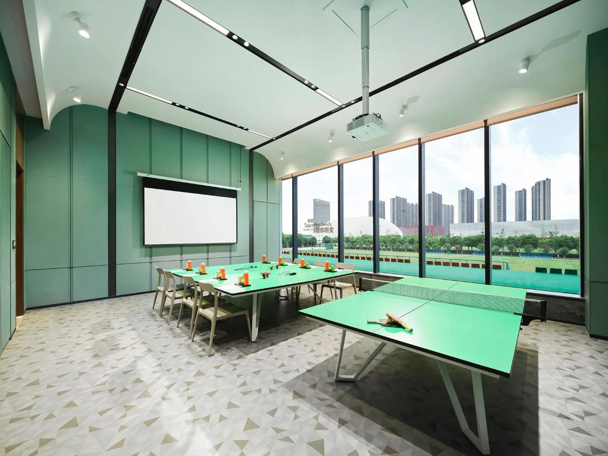 Meeting/conference room in EVEN Hotel Nanjing Yangtze River by IHG