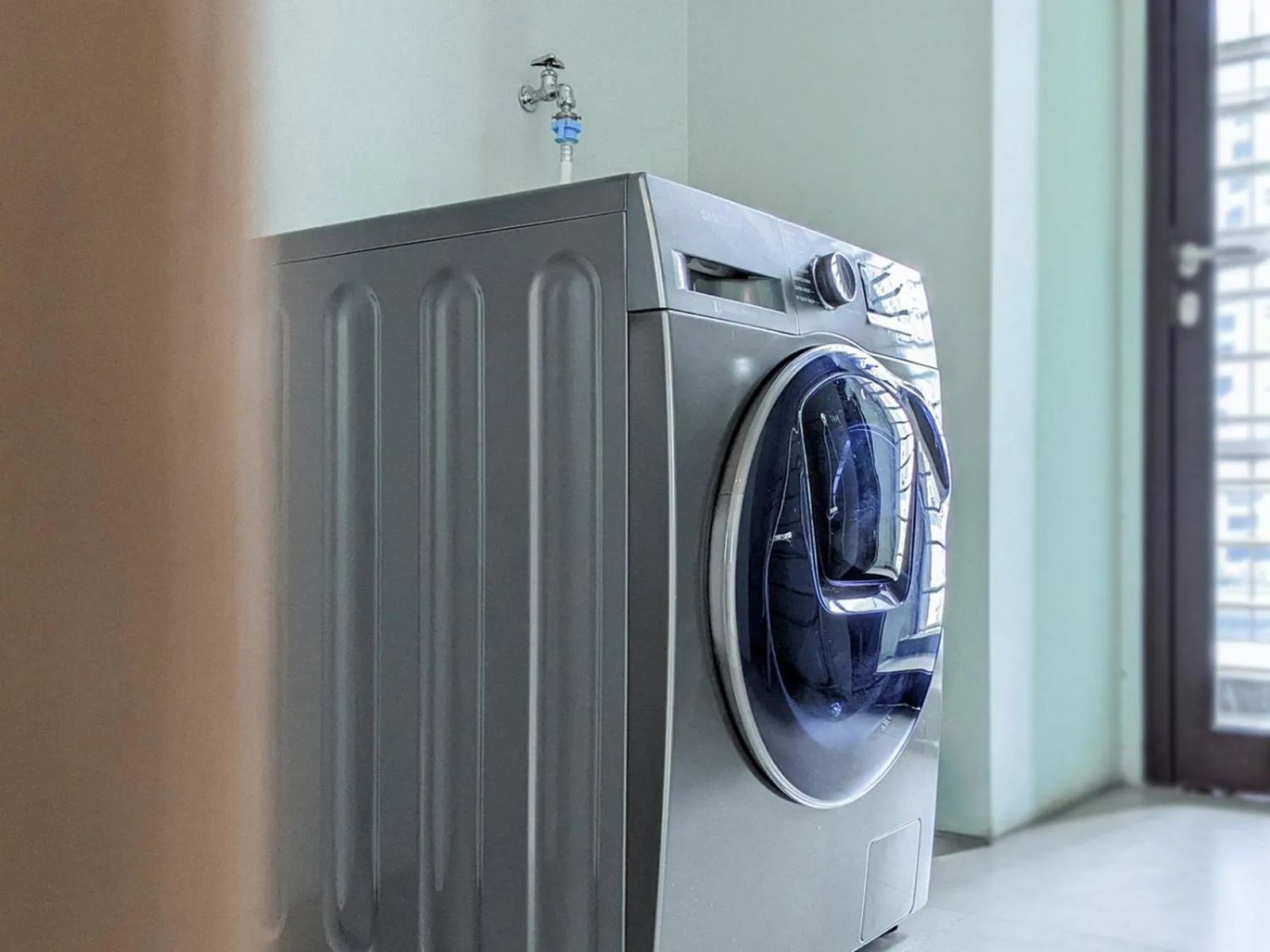 washing machine in Mangkuluhur Residences by Lorin