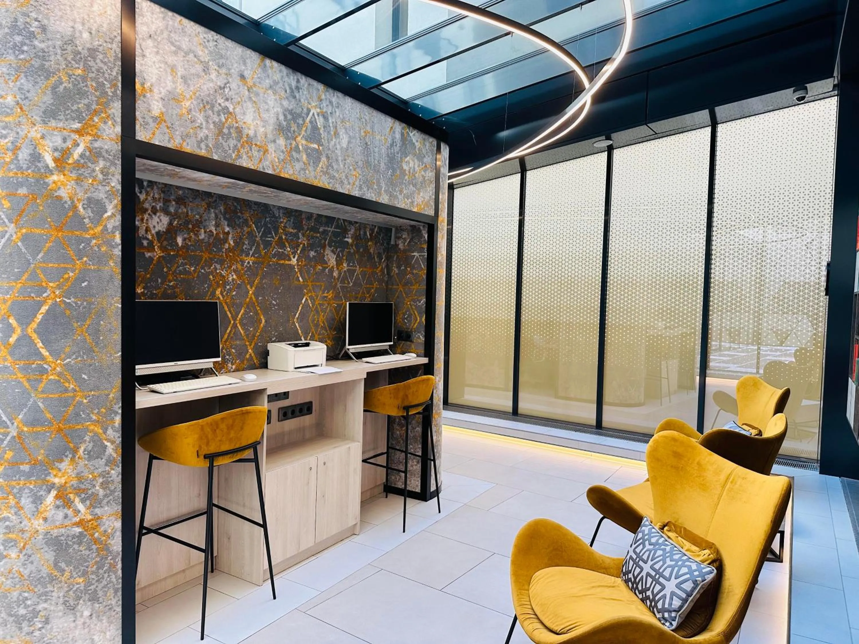 On-site shops in Hotel Vision Budapest by Continental Group