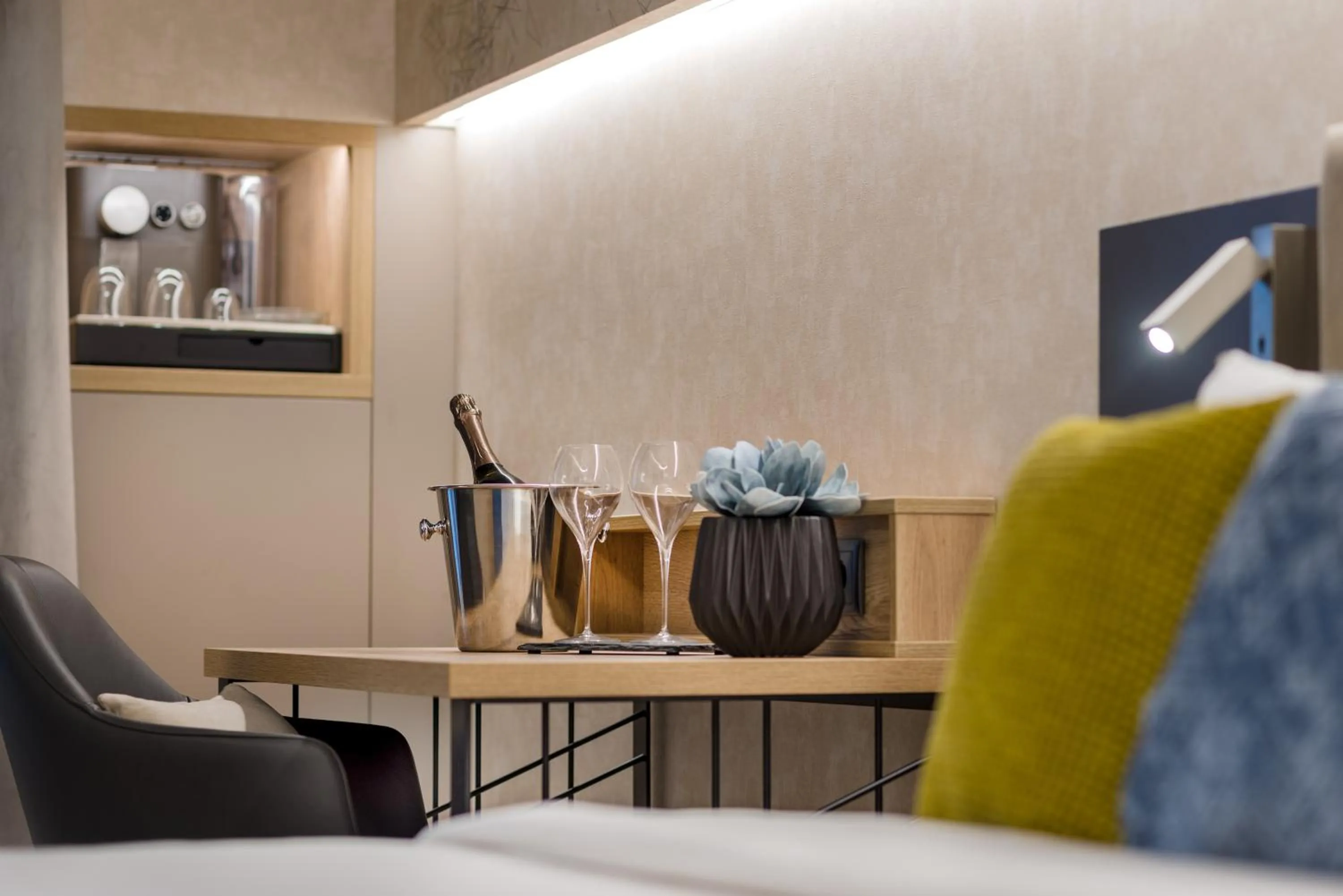 Coffee/tea facilities in Hotel Vision Budapest by Continental Group