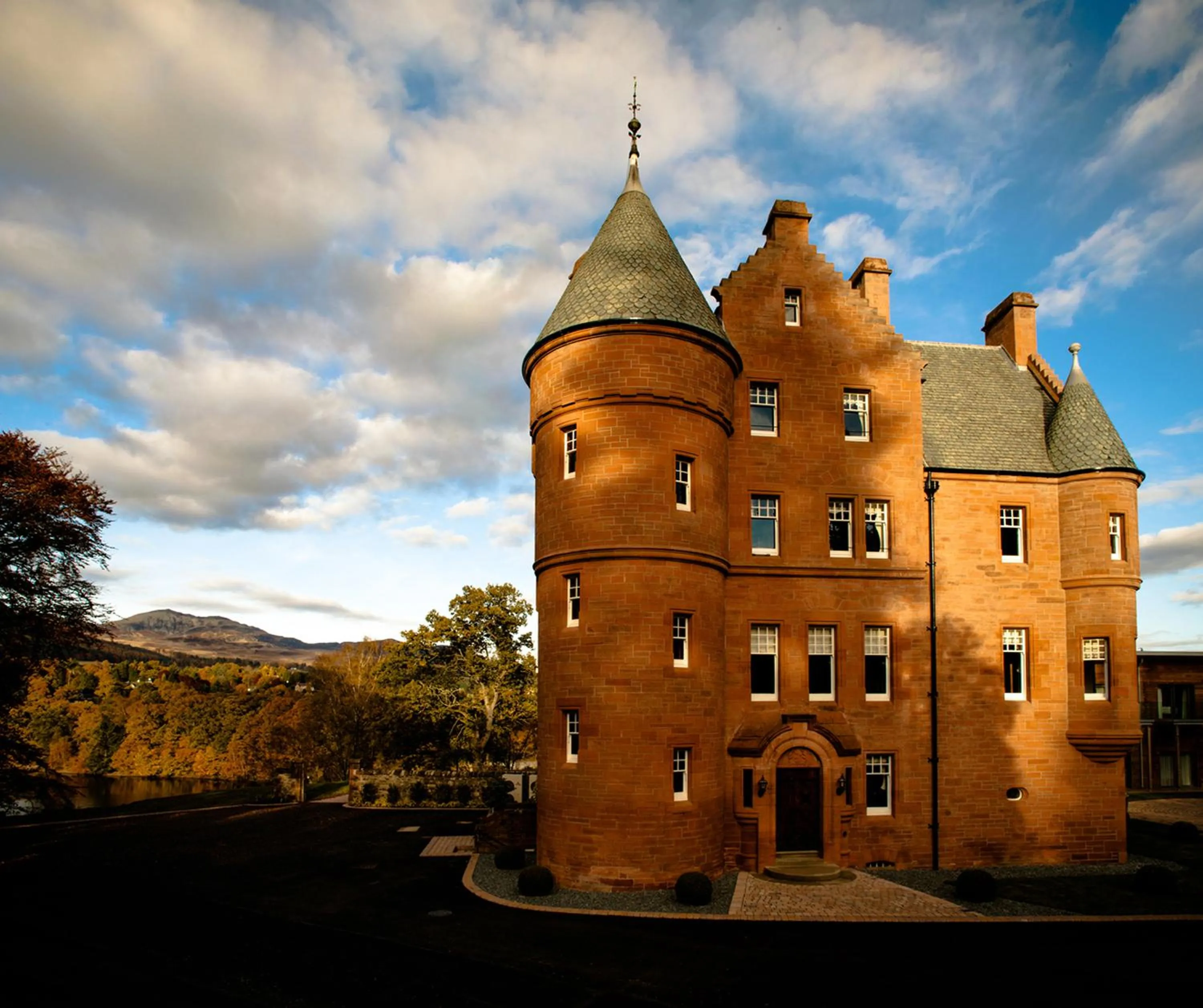 Facade/entrance in Fonab Castle Hotel