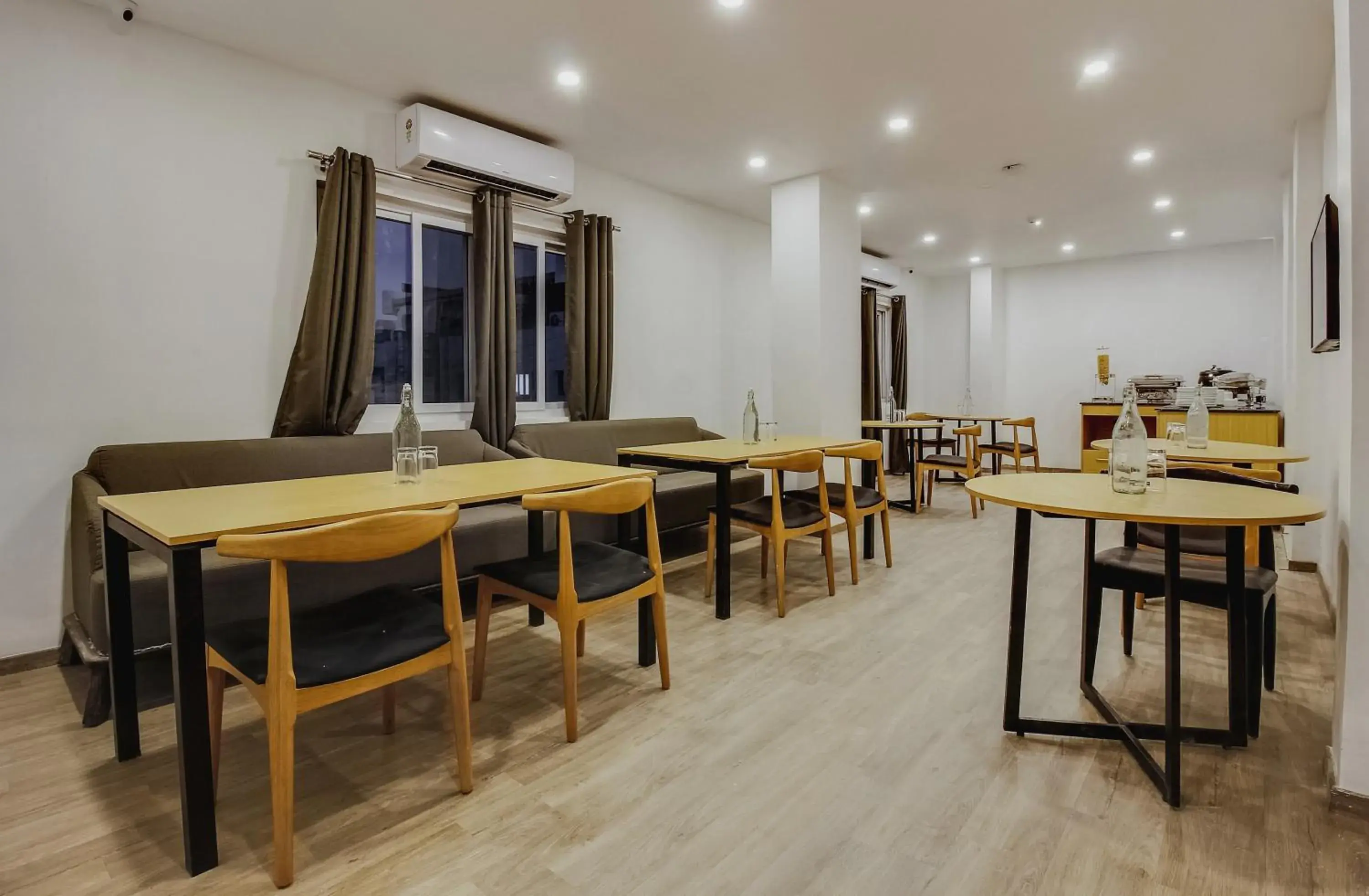 Restaurant/places to eat in Townhouse 359 Begumpet Near Hyderabad Central Restaurant/places to eat in Townhouse 359 Begumpet Near Hyderabad Central