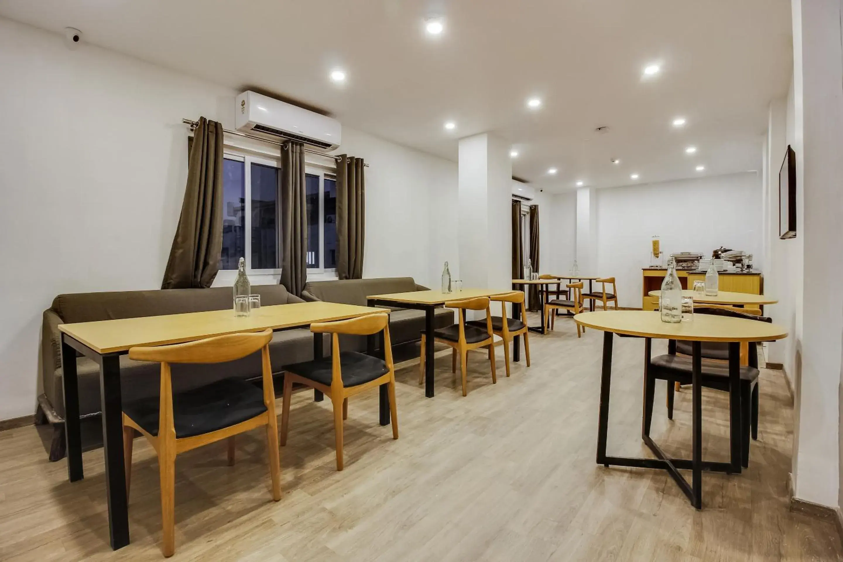 Restaurant/places to eat in Townhouse 359 Begumpet Near Hyderabad Central Restaurant/places to eat in Townhouse 359 Begumpet Near Hyderabad Central