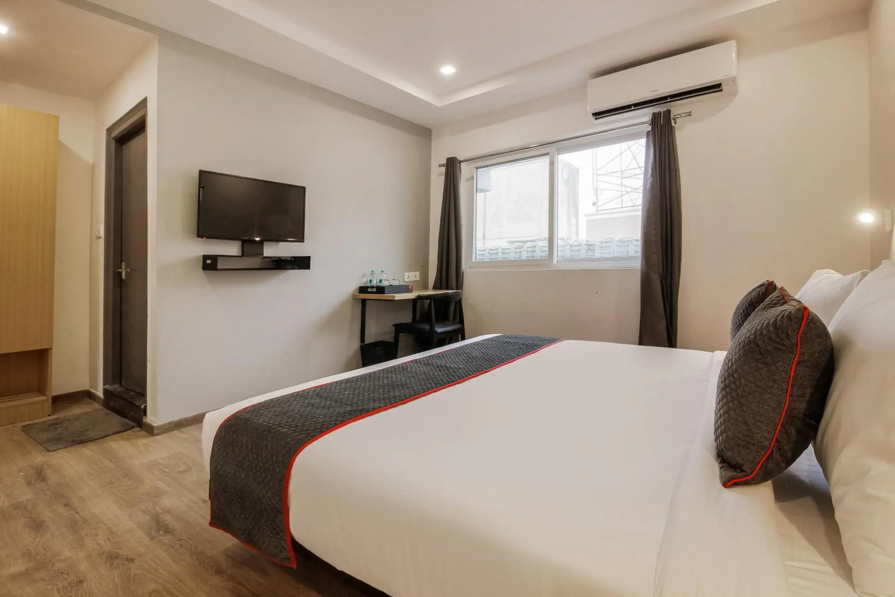 Super Townhouse 359 Begumpet Near Hyderabad Central Super Townhouse 359 Begumpet Near Hyderabad Central