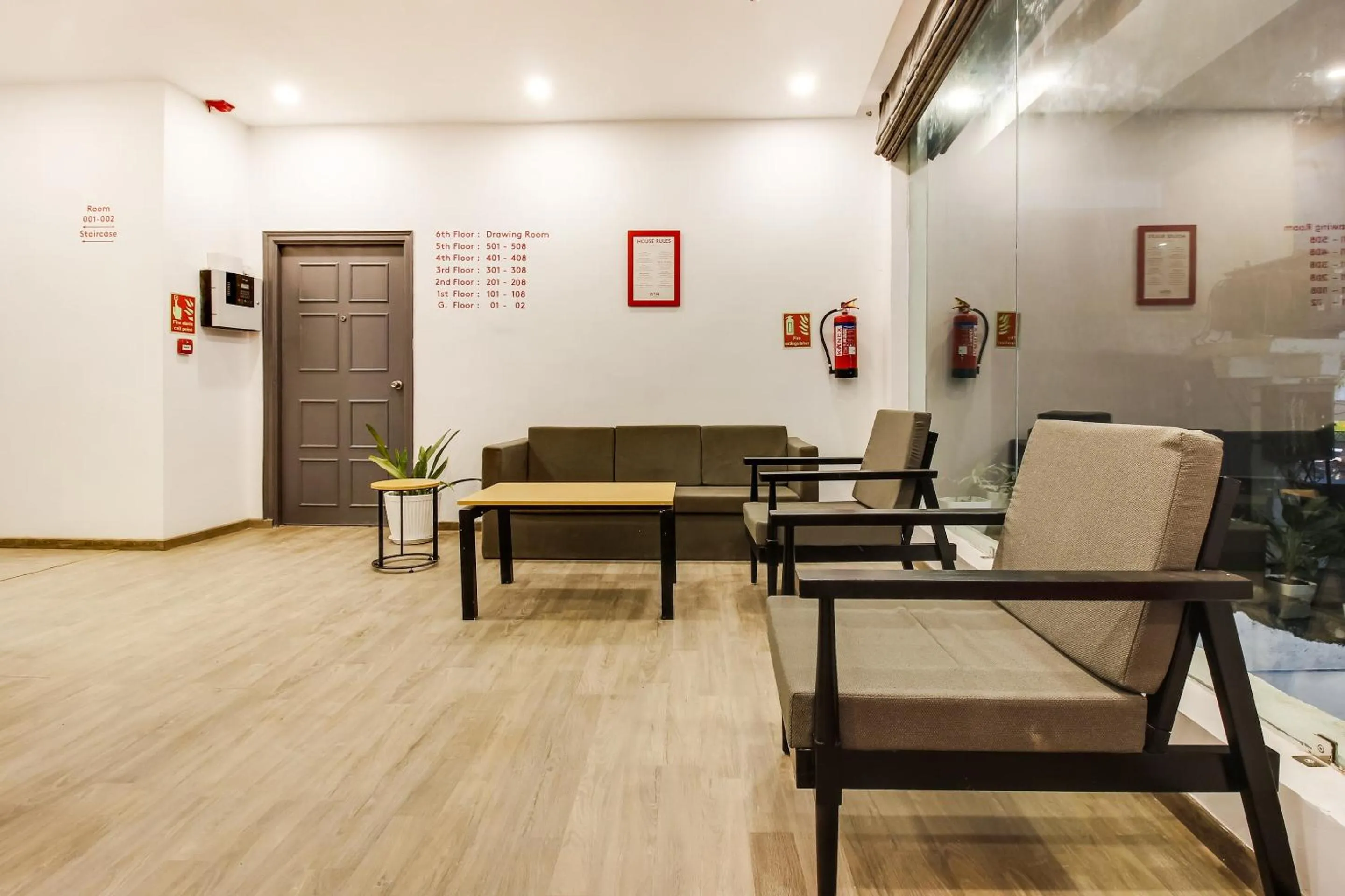 Lobby or reception in Super Townhouse De Alphabet