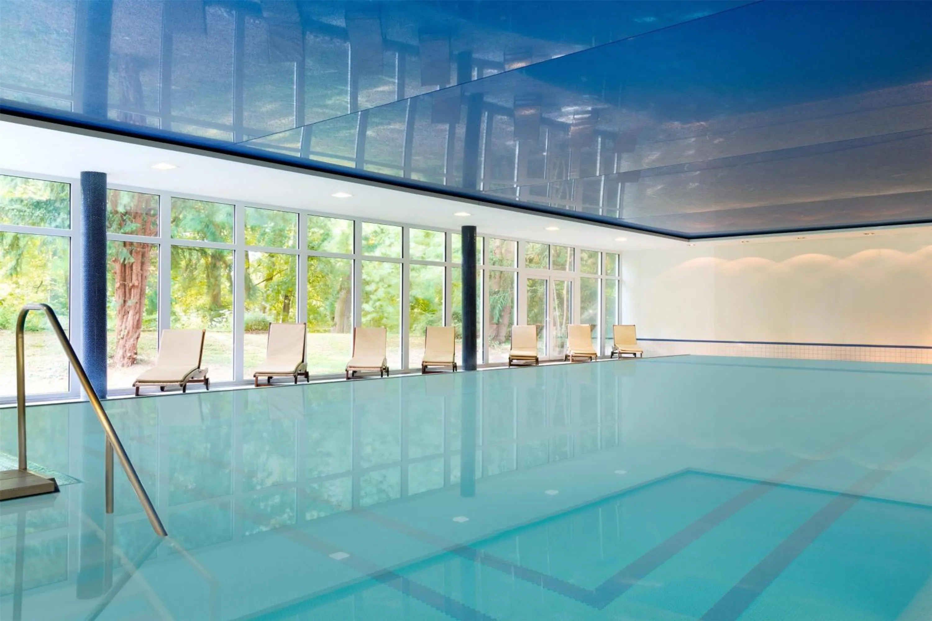 Swimming pool in Dolce by Wyndham Bad Nauheim