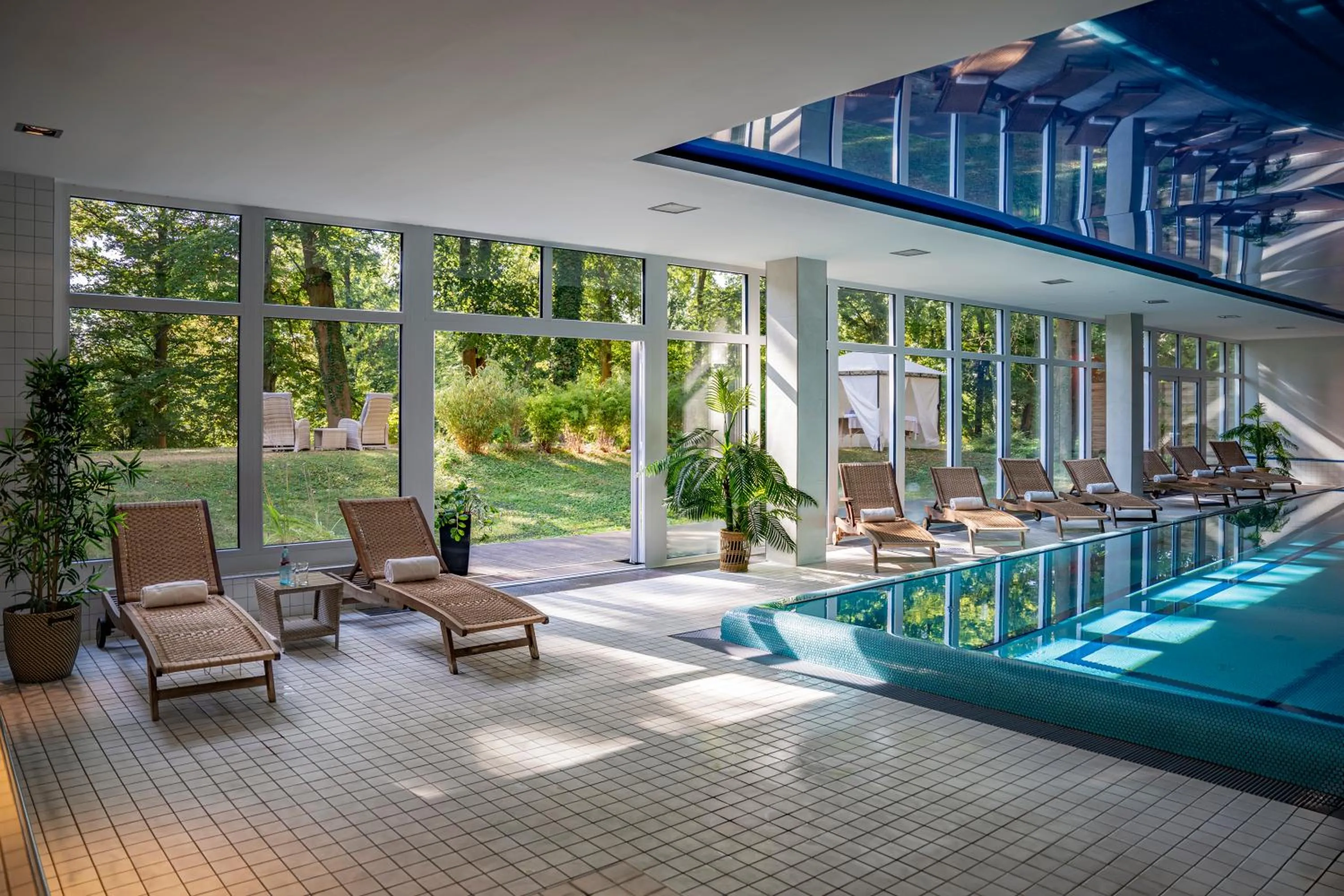 Swimming pool in Dolce by Wyndham Bad Nauheim