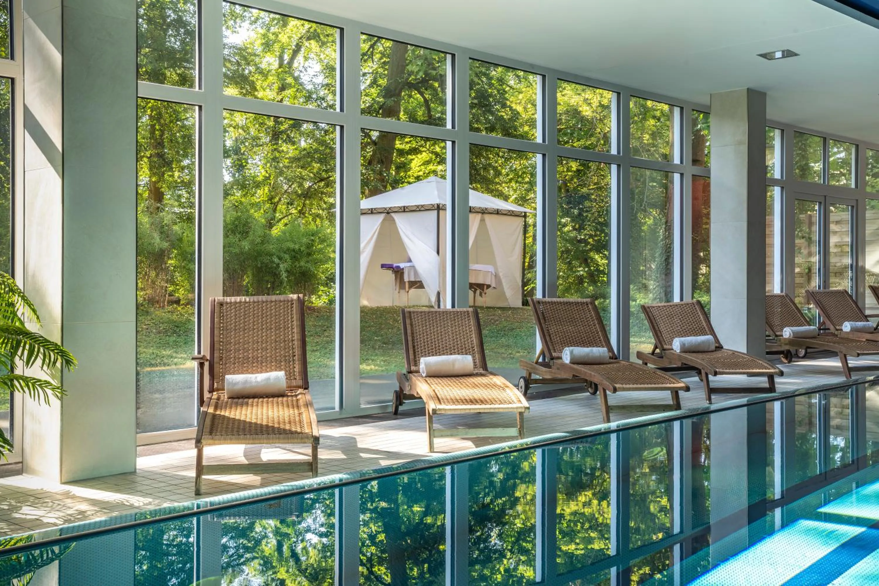 Swimming pool in Dolce by Wyndham Bad Nauheim
