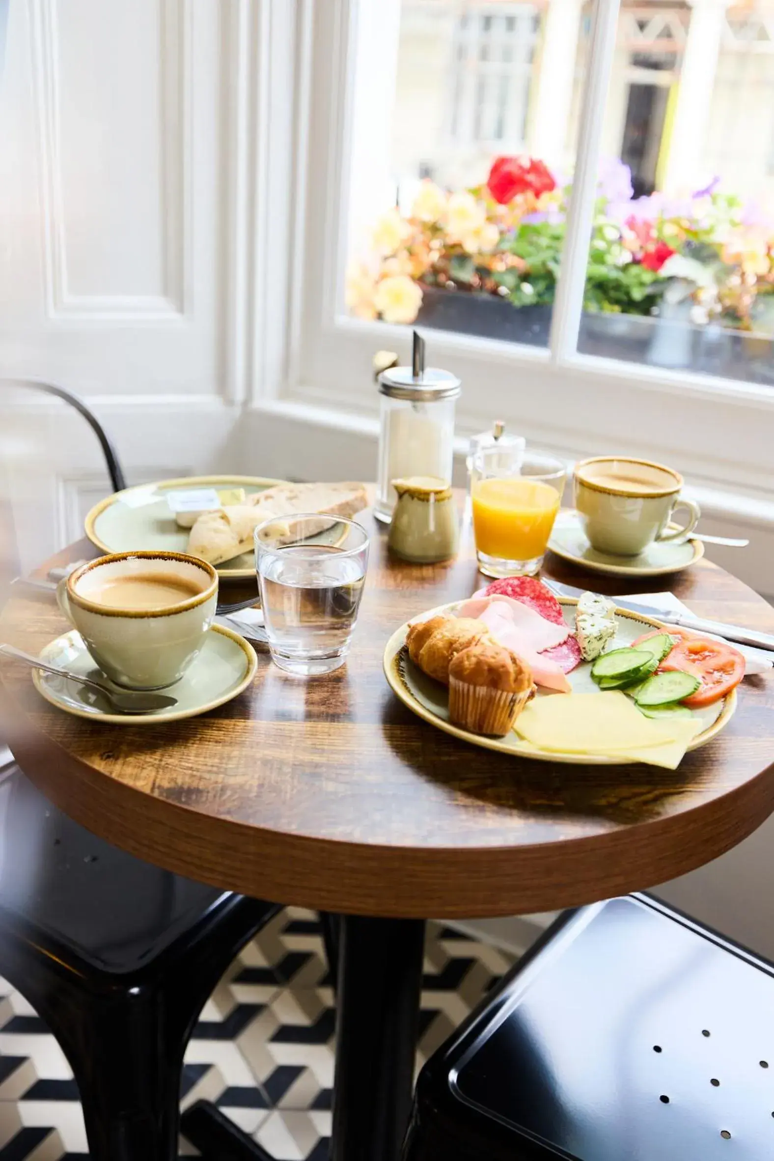 Breakfast in Prince William Hotel Breakfast in Prince William Hotel