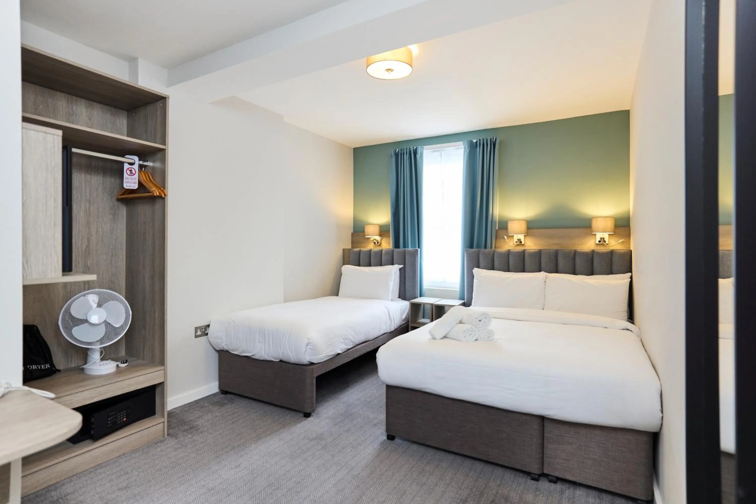 Bed in Prince William Hotel