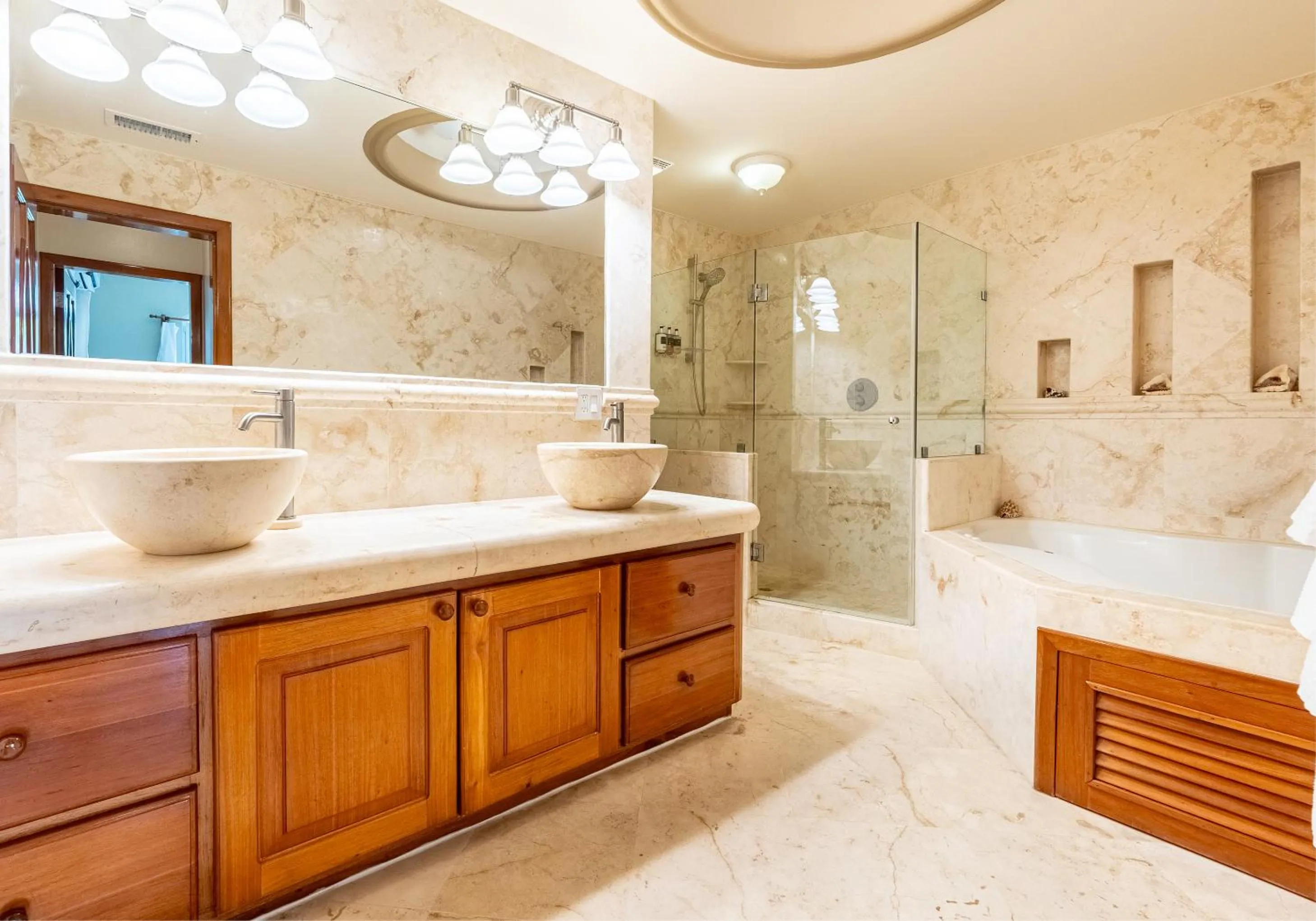 Bathroom in Belizean Cove Estates Beachfront Villas