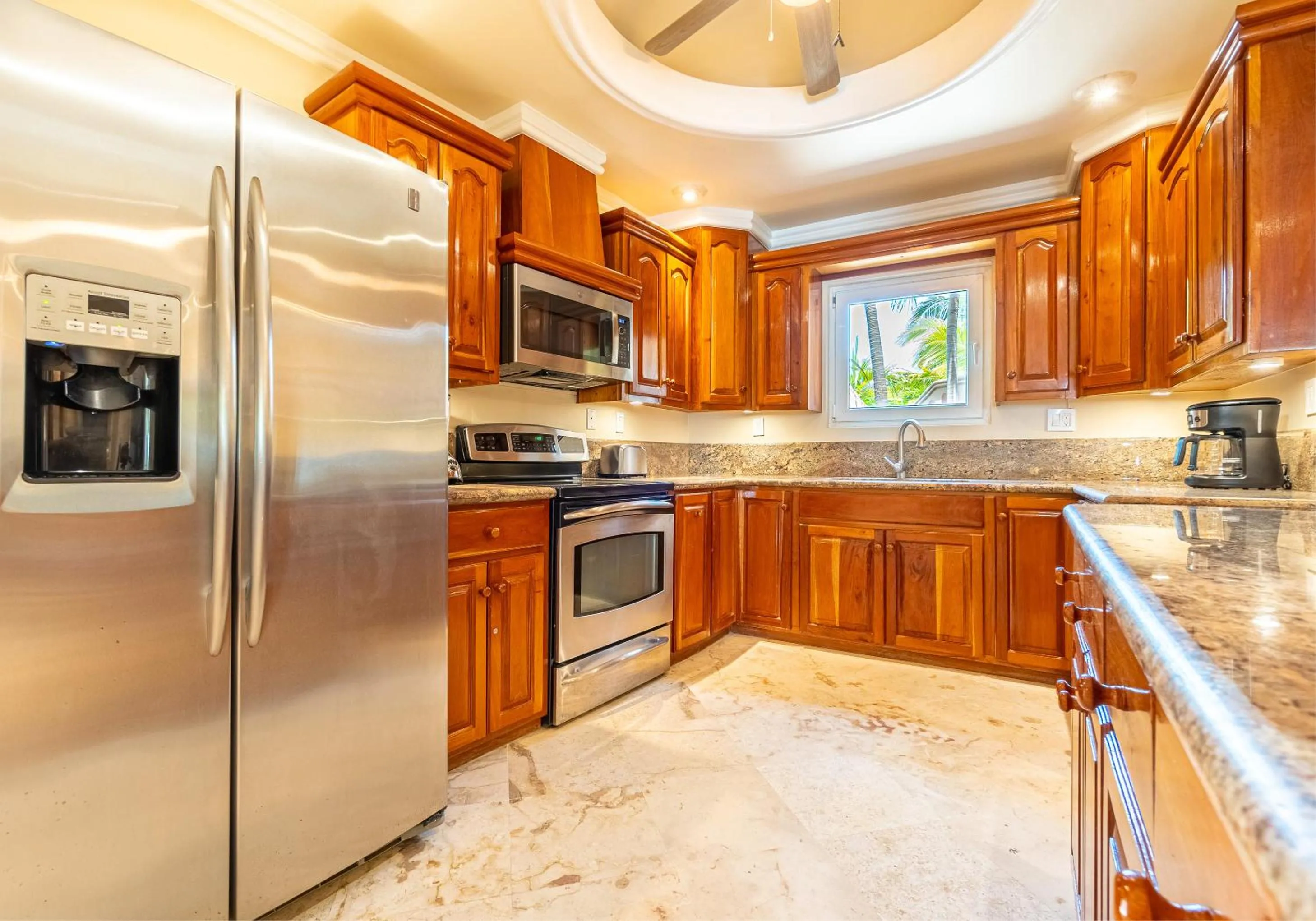 Kitchen or kitchenette in Belizean Cove Estates Beachfront Villas
