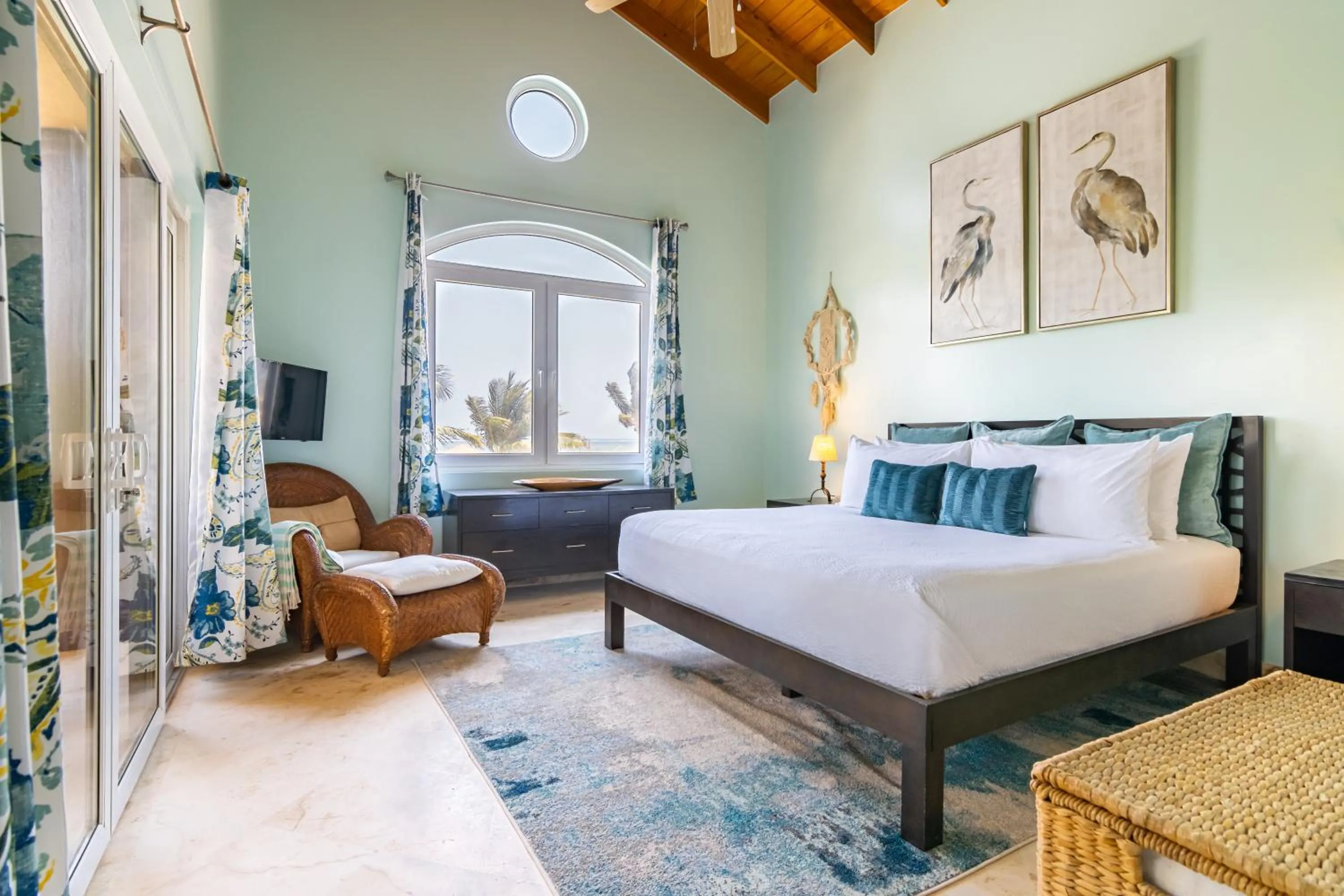 Bedroom, Bed in Belizean Cove Estates Beachfront Villas