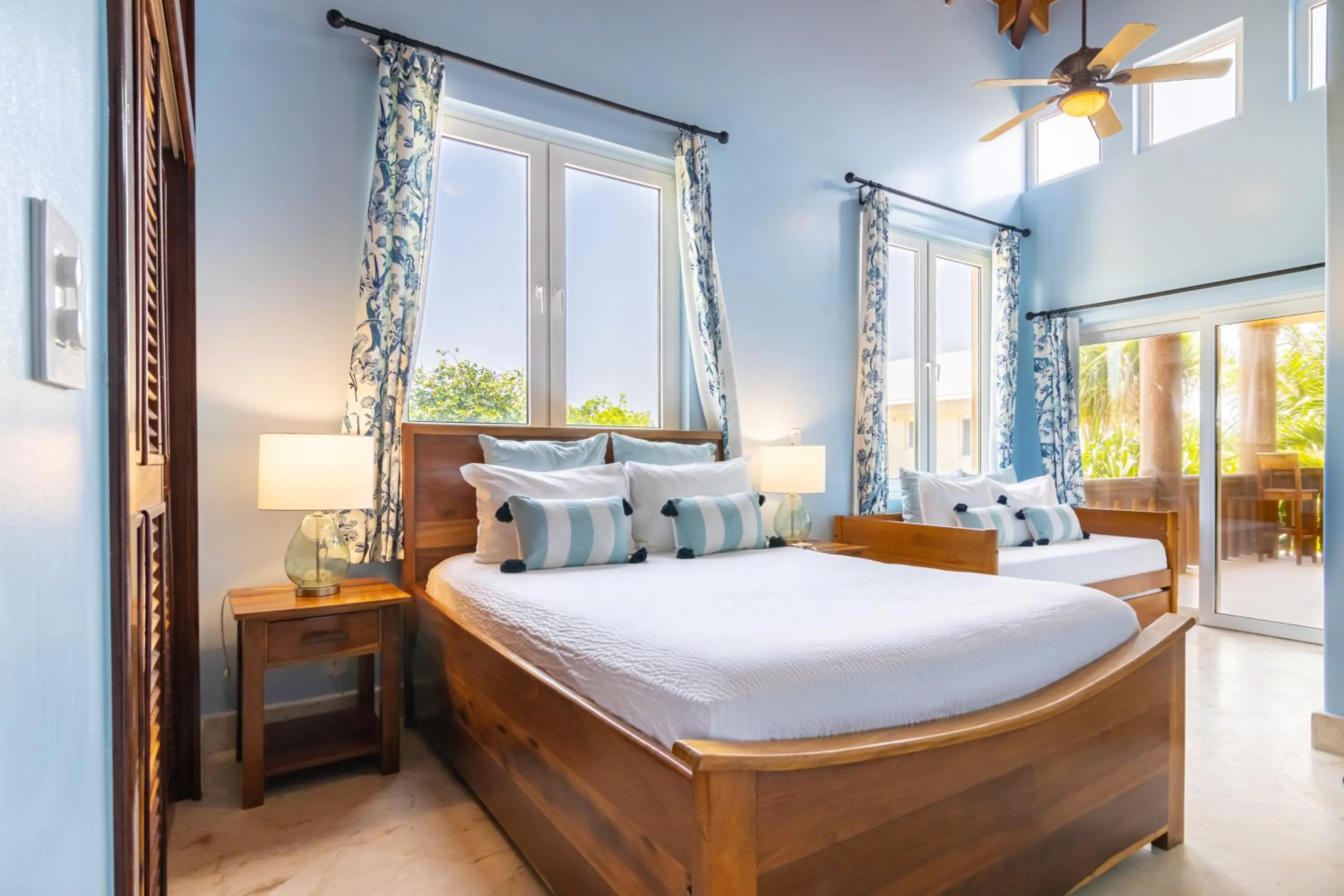 Bedroom, Bed in Belizean Cove Estates Beachfront Villas