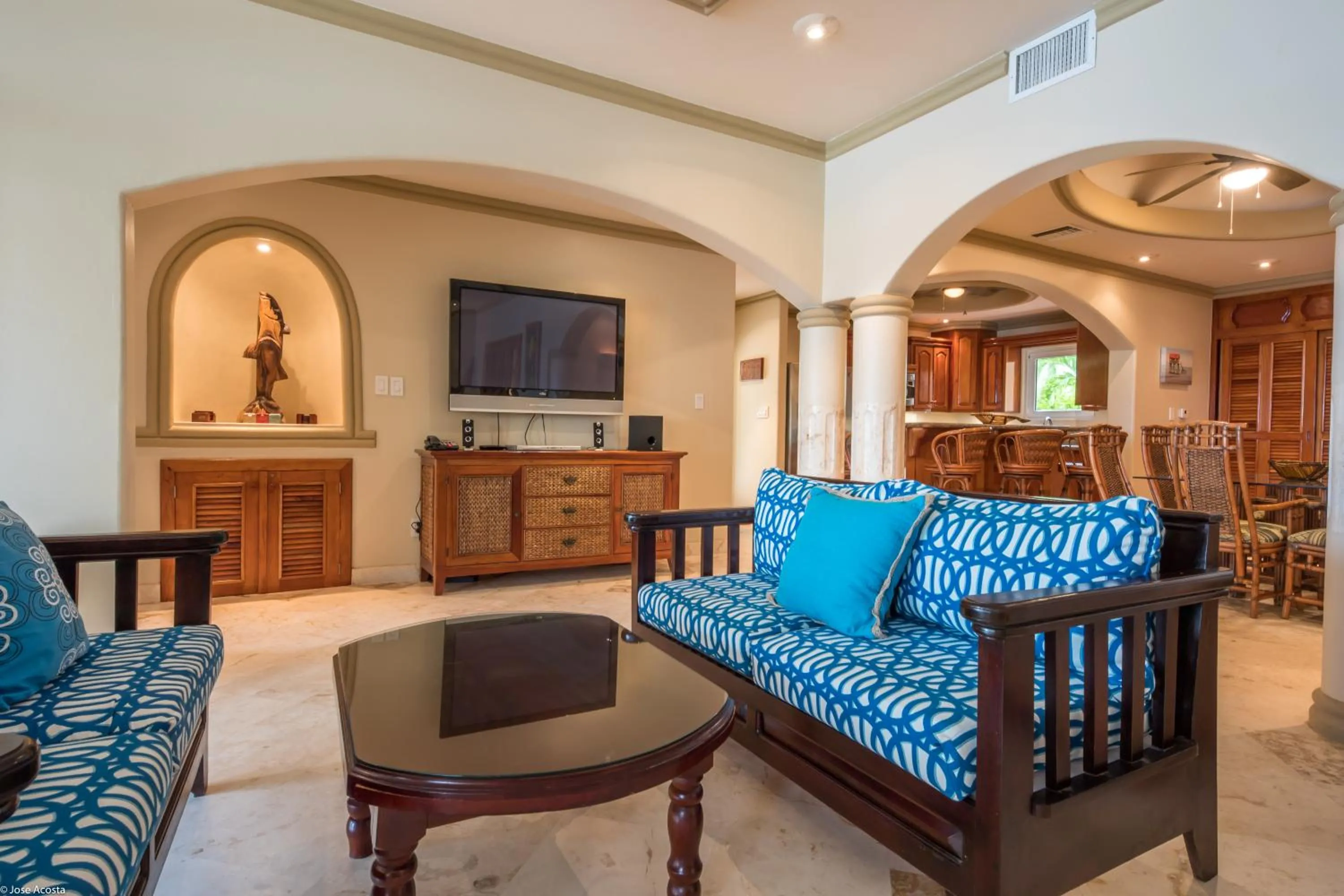 TV and multimedia in Belizean Cove Estates Beachfront Villas