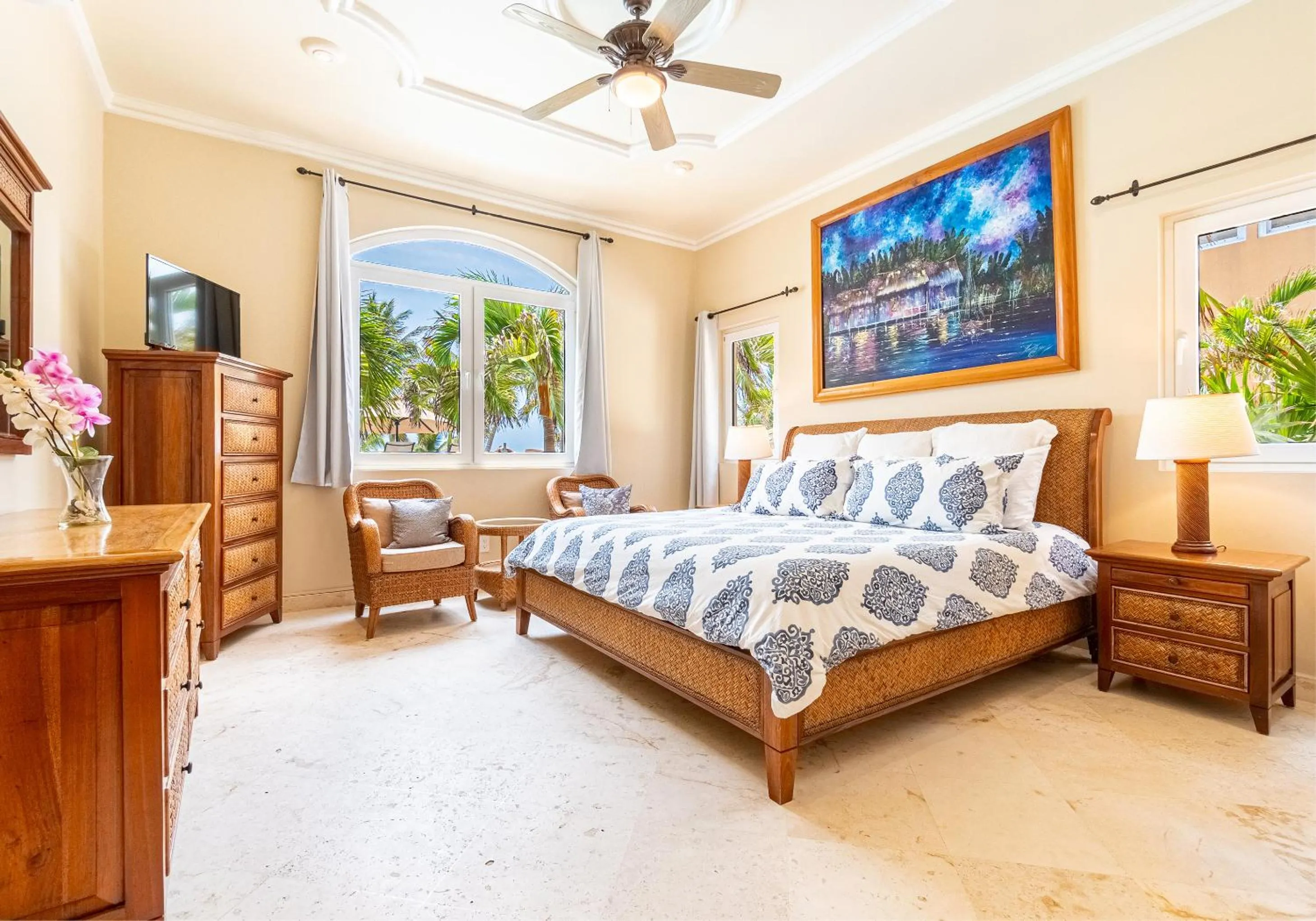 TV and multimedia, Bed in Belizean Cove Estates Beachfront Villas