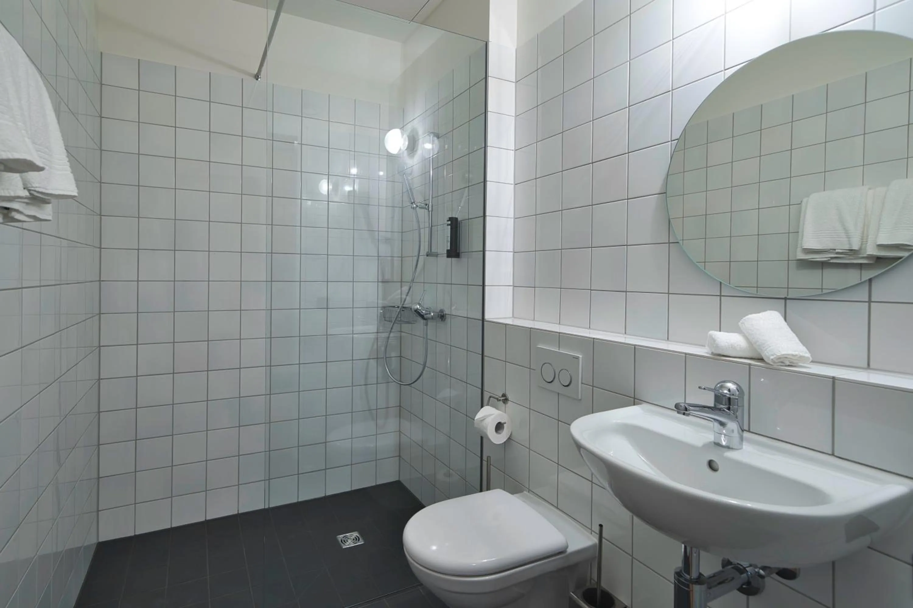 Shower in Silo Design & Boutique Hostel Basel