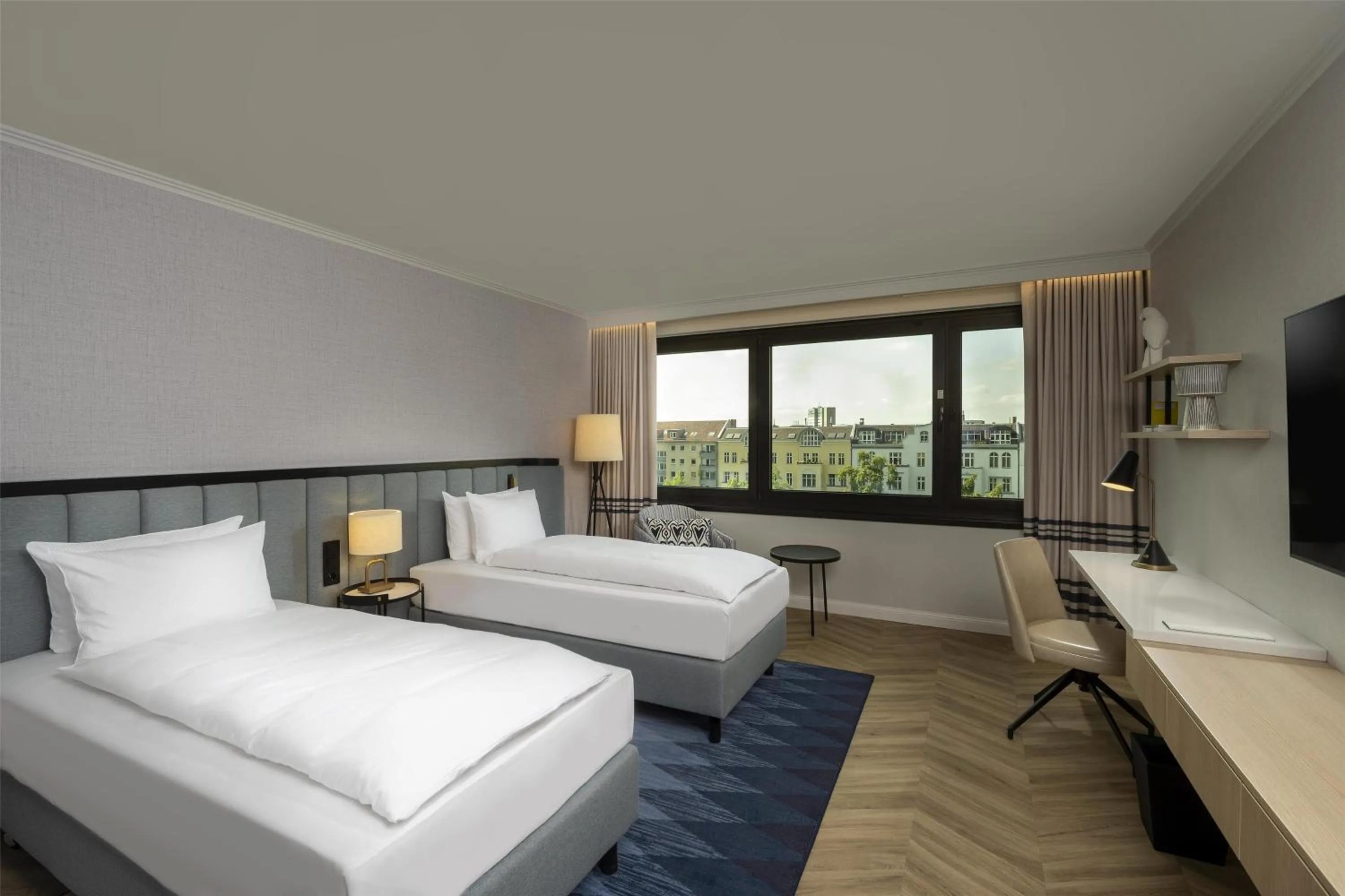 View (from property/room), Bed in DoubleTree by Hilton Berlin Ku'damm