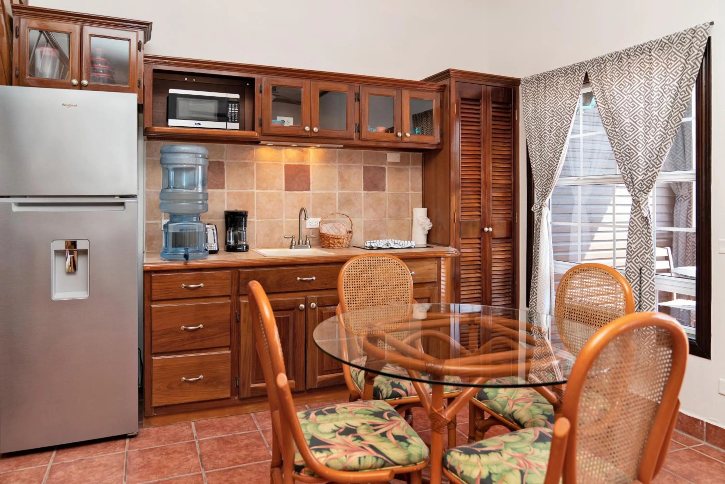 Coffee/tea facilities in X'tan Ha- The Waterfront