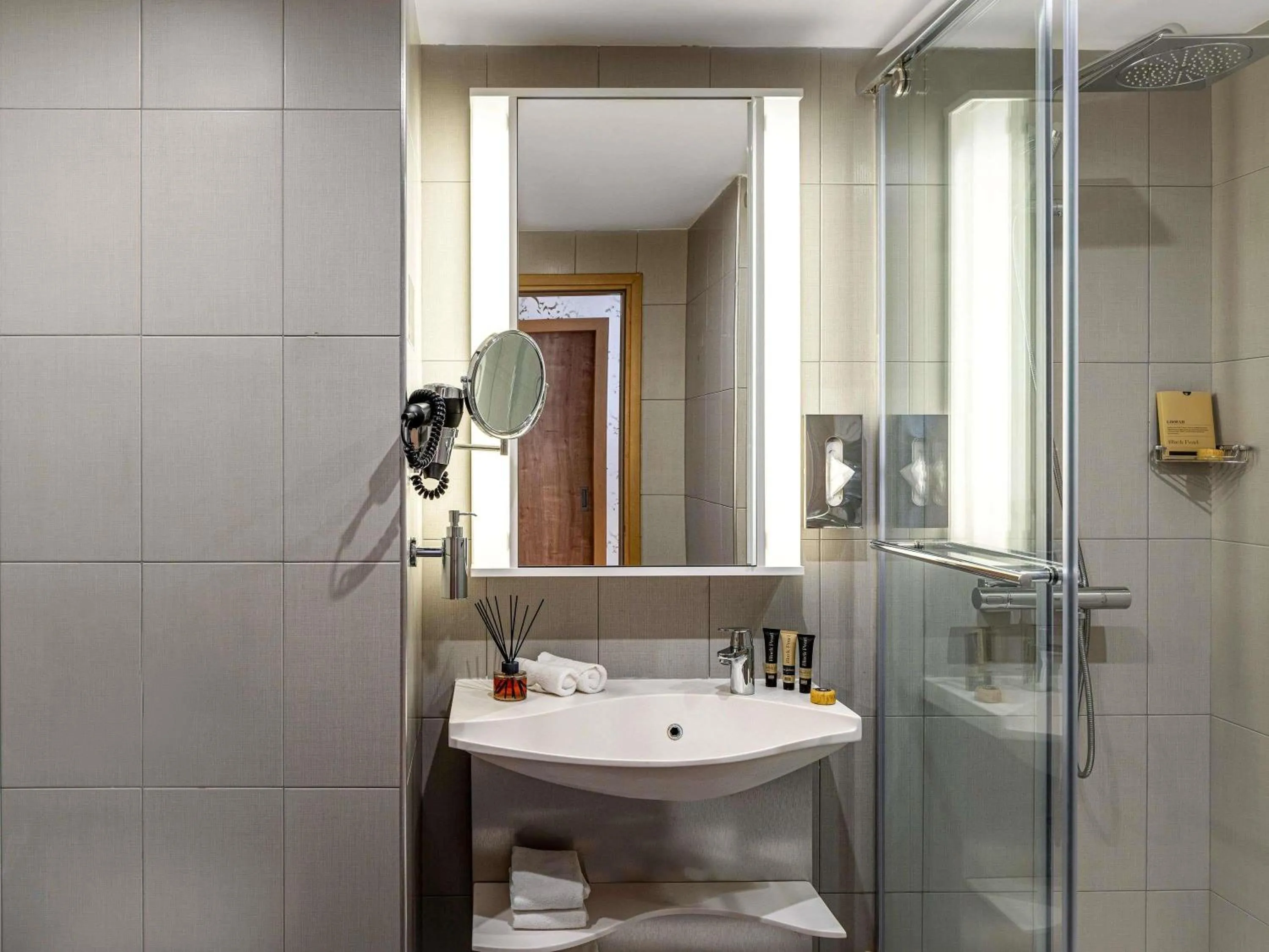 Bedroom in Adagio Jeddah City Center