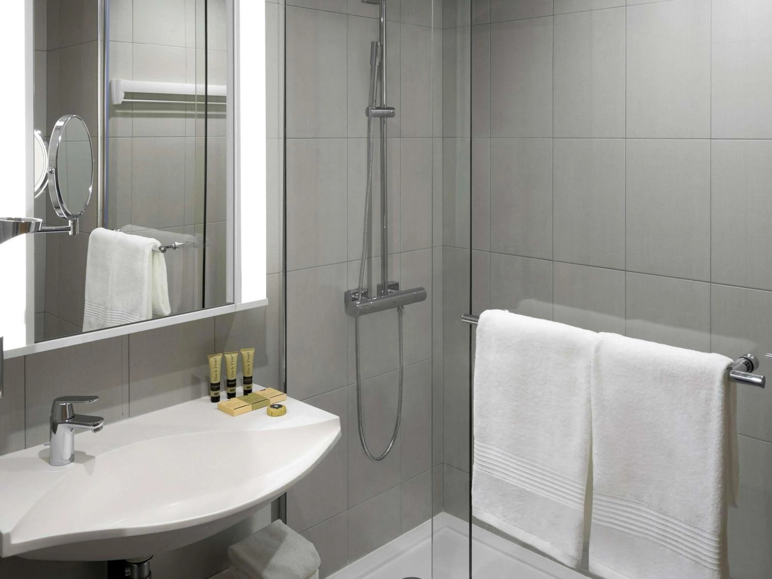 Bedroom in Adagio Jeddah City Center