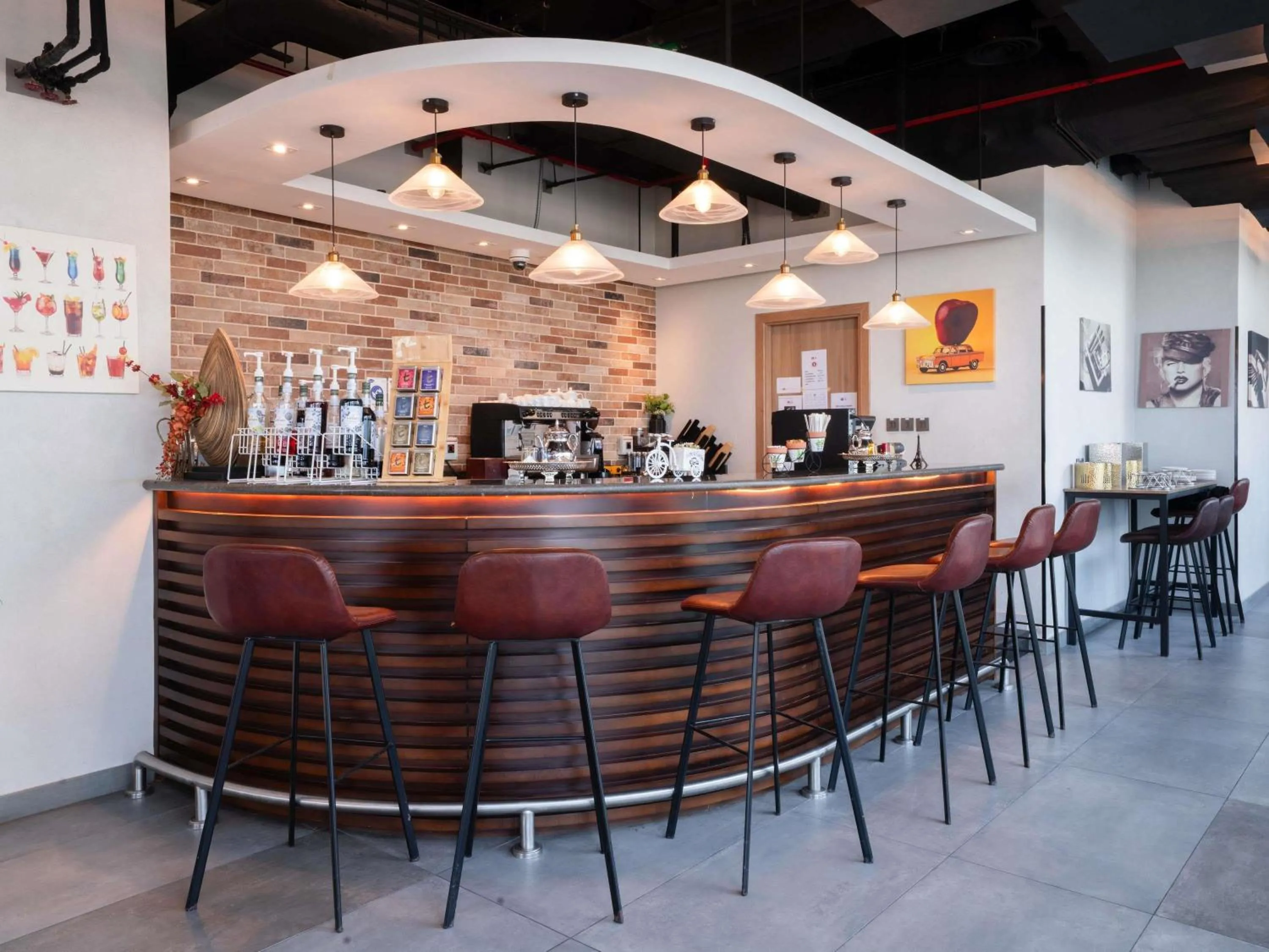 Restaurant/places to eat in Adagio Jeddah City Center