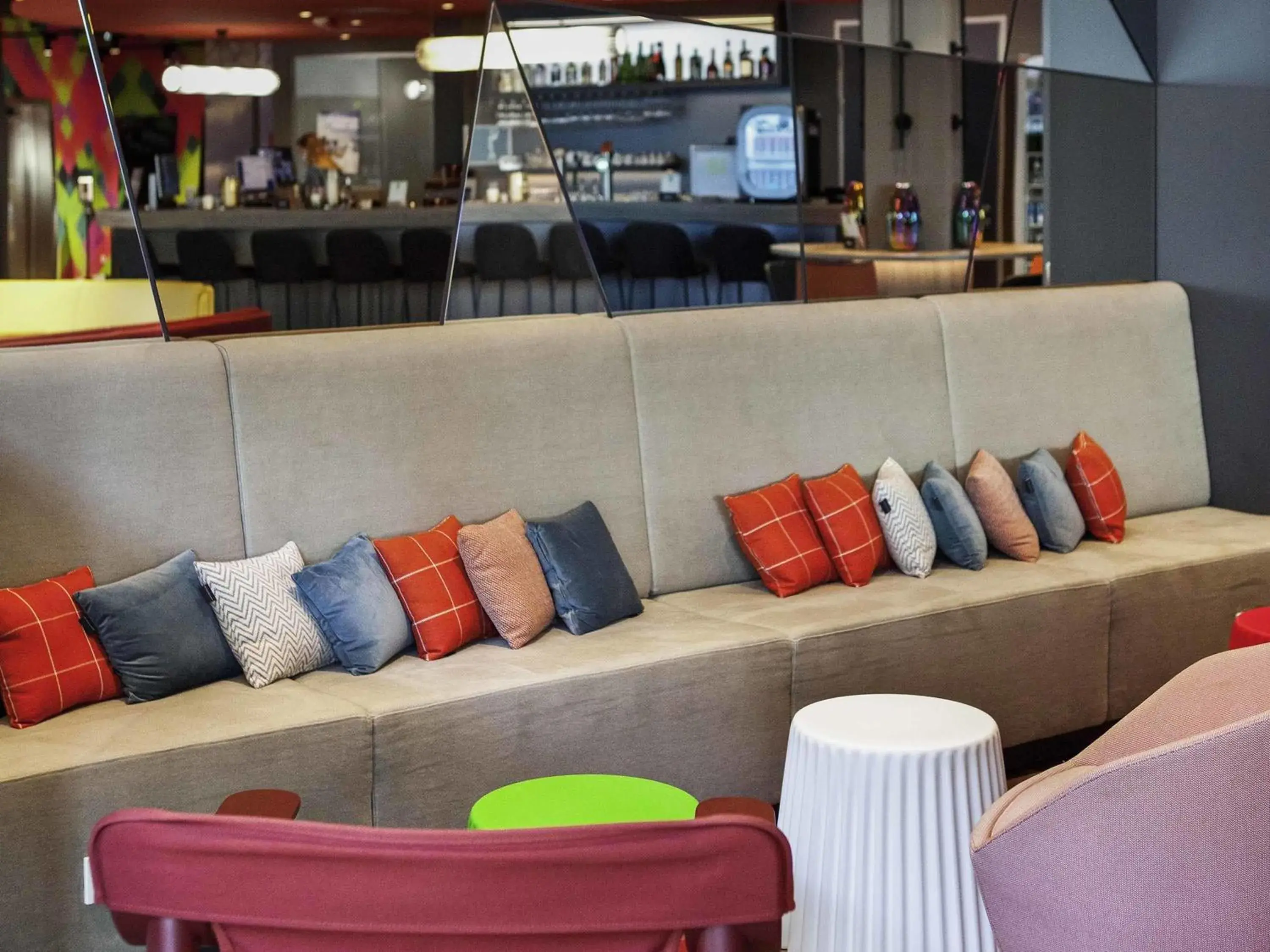 Lounge or bar in ibis Styles Parndorf Neusiedler See Lounge or bar in ibis Styles Parndorf Neusiedler See