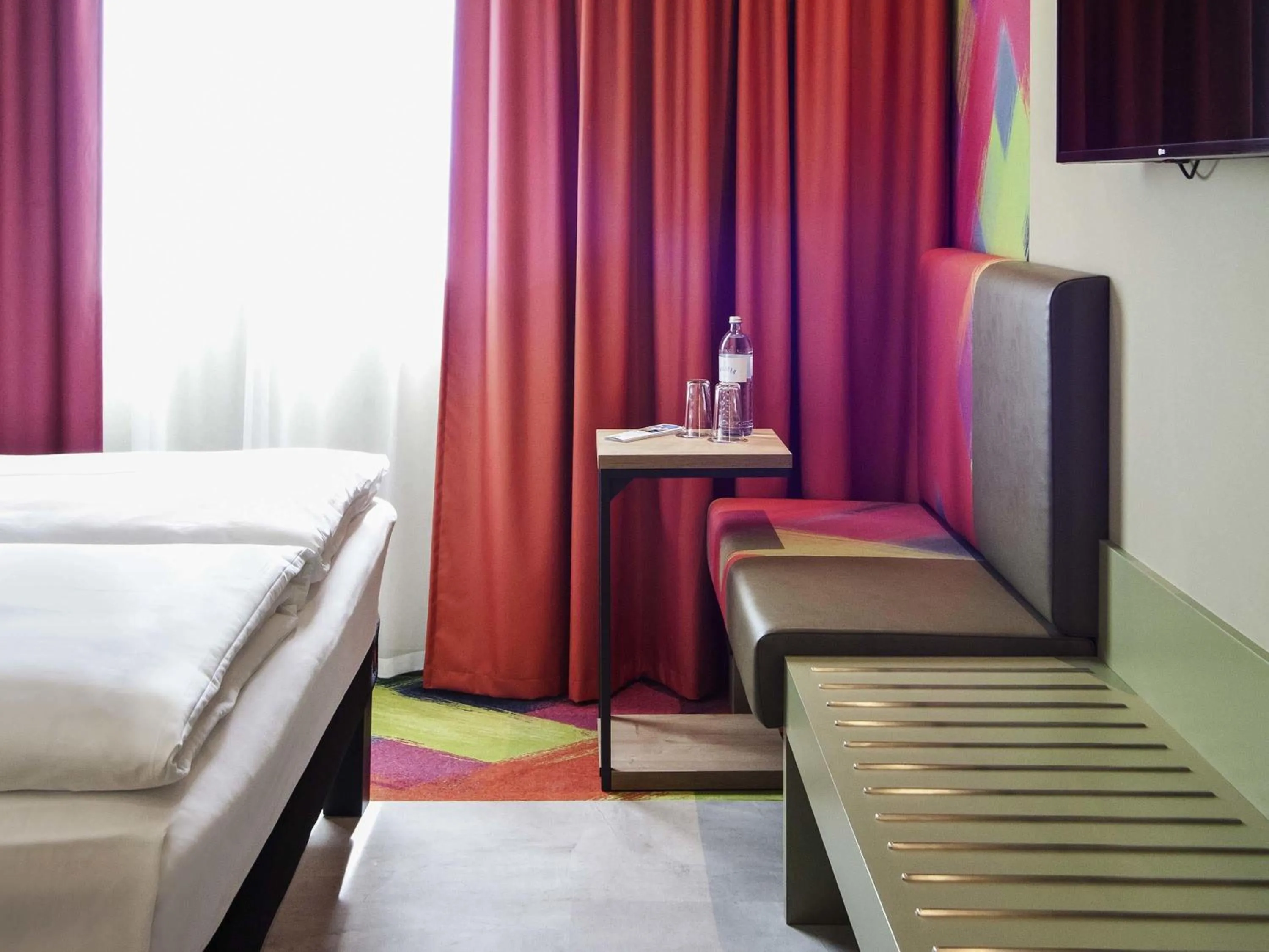 Bedroom, Bed in ibis Styles Parndorf Neusiedler See