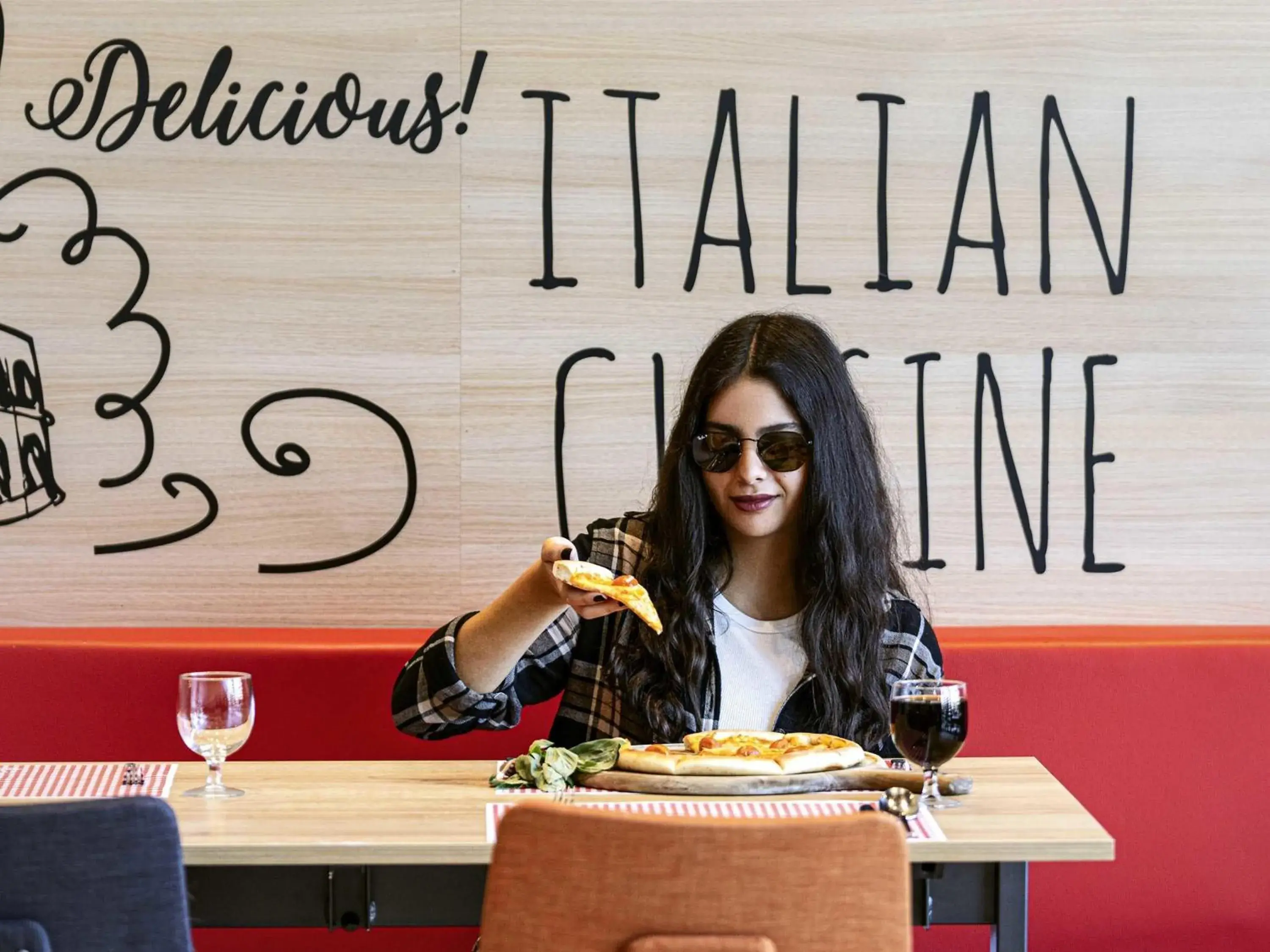 Restaurant/places to eat in ibis Jeddah City Center Restaurant/places to eat in ibis Jeddah City Center