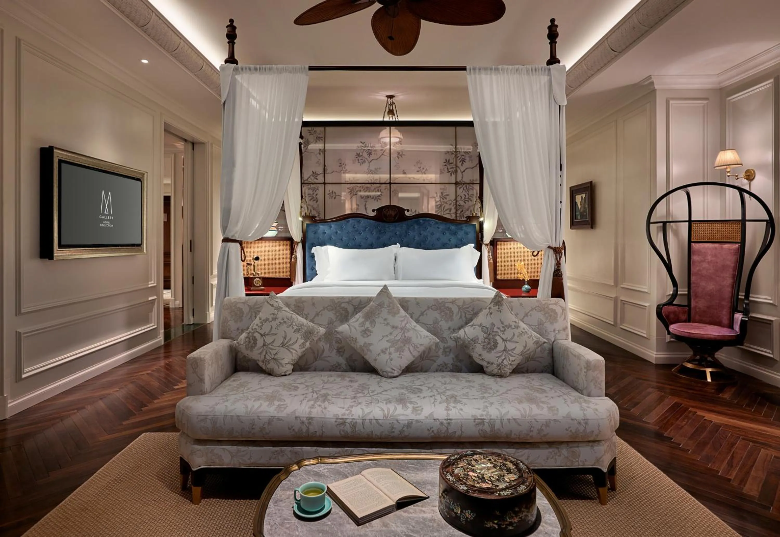 Bedroom, Bed in Hôtel Perle d'Orient Cat Ba - MGallery