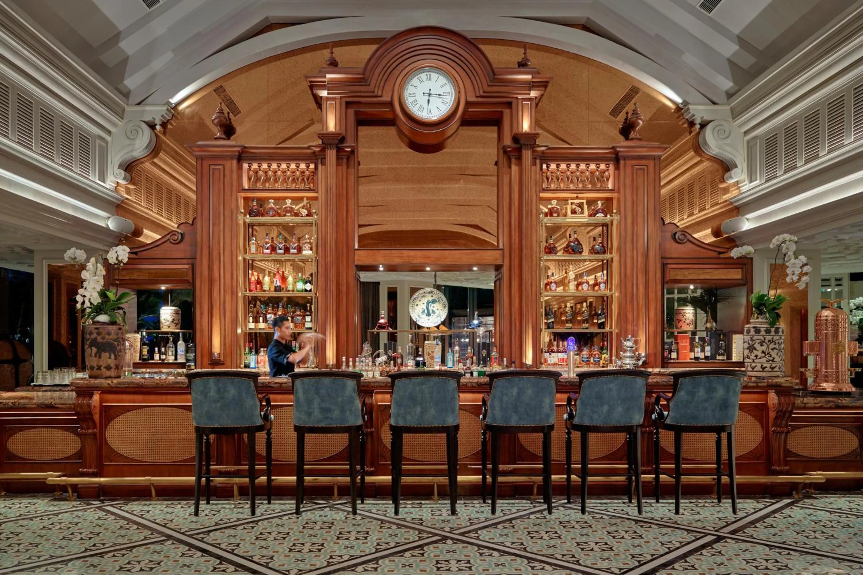 Restaurant/places to eat in Hôtel Perle d'Orient Cat Ba - MGallery