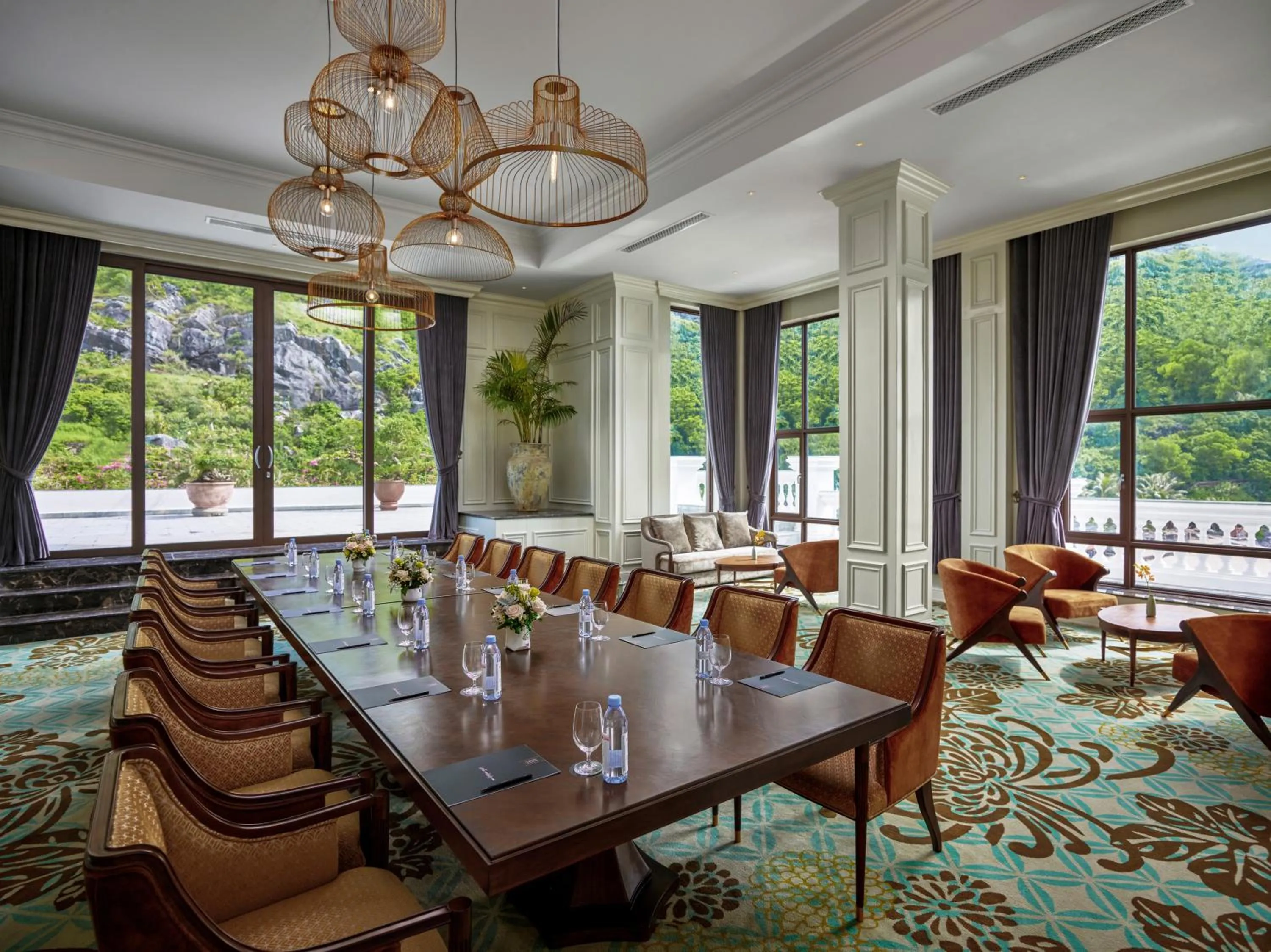 Meeting/conference room in Hôtel Perle d'Orient Cat Ba - MGallery