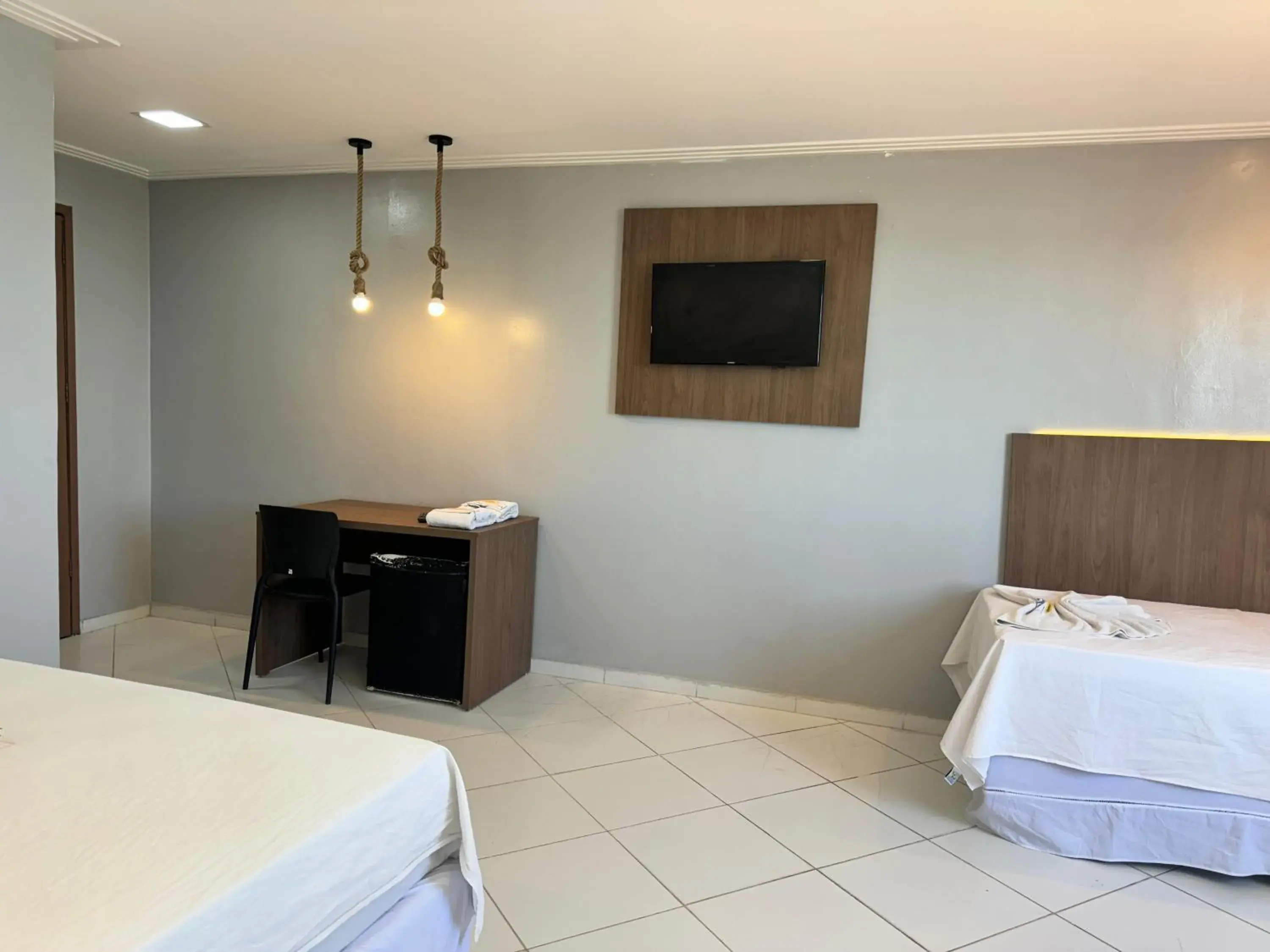 Quadruple Room with Sea View in Hotel Luar de Itapua Quadruple Room with Sea View in Hotel Luar de Itapua