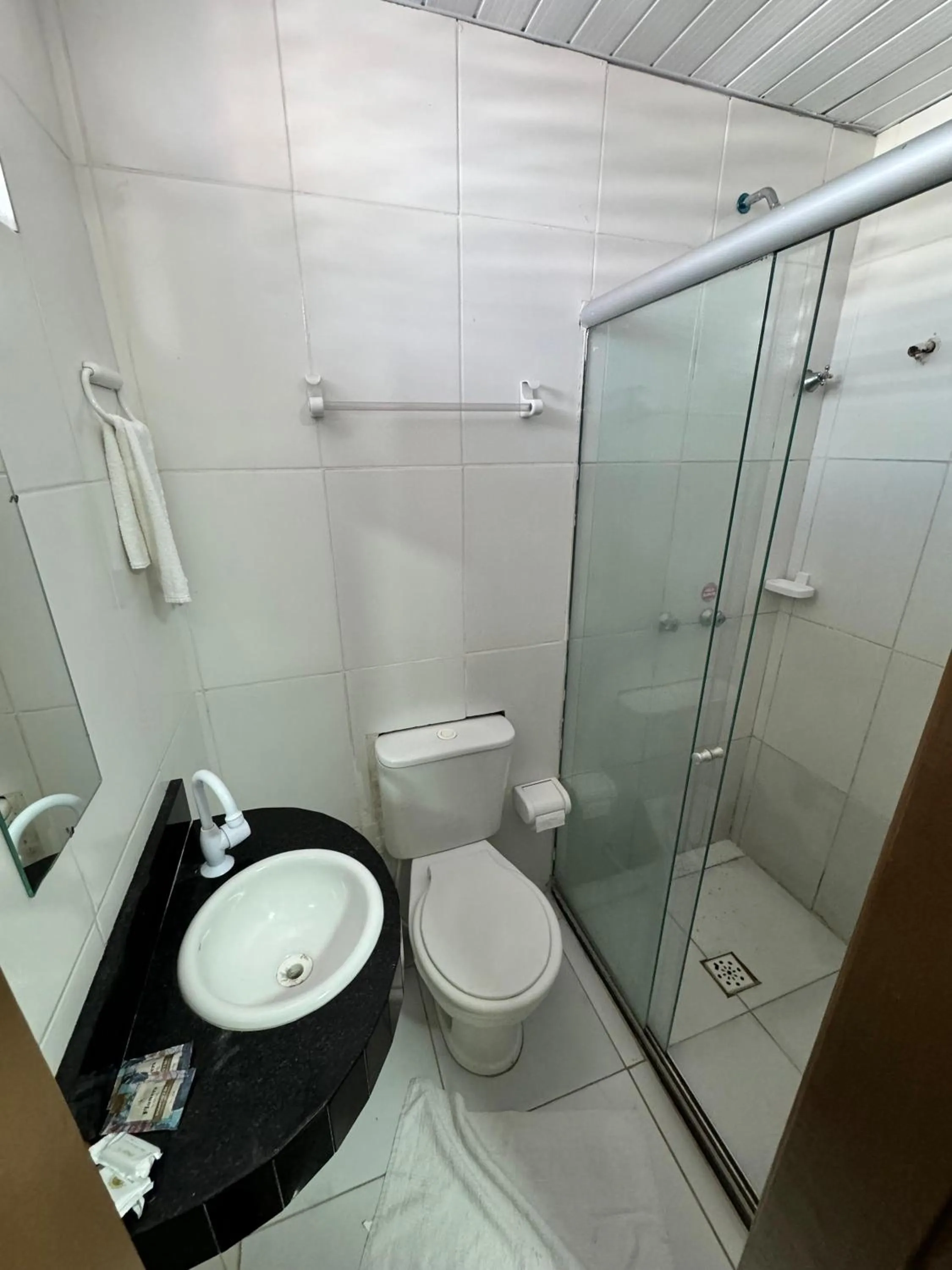 Toilet in Hotel Luar de Itapua