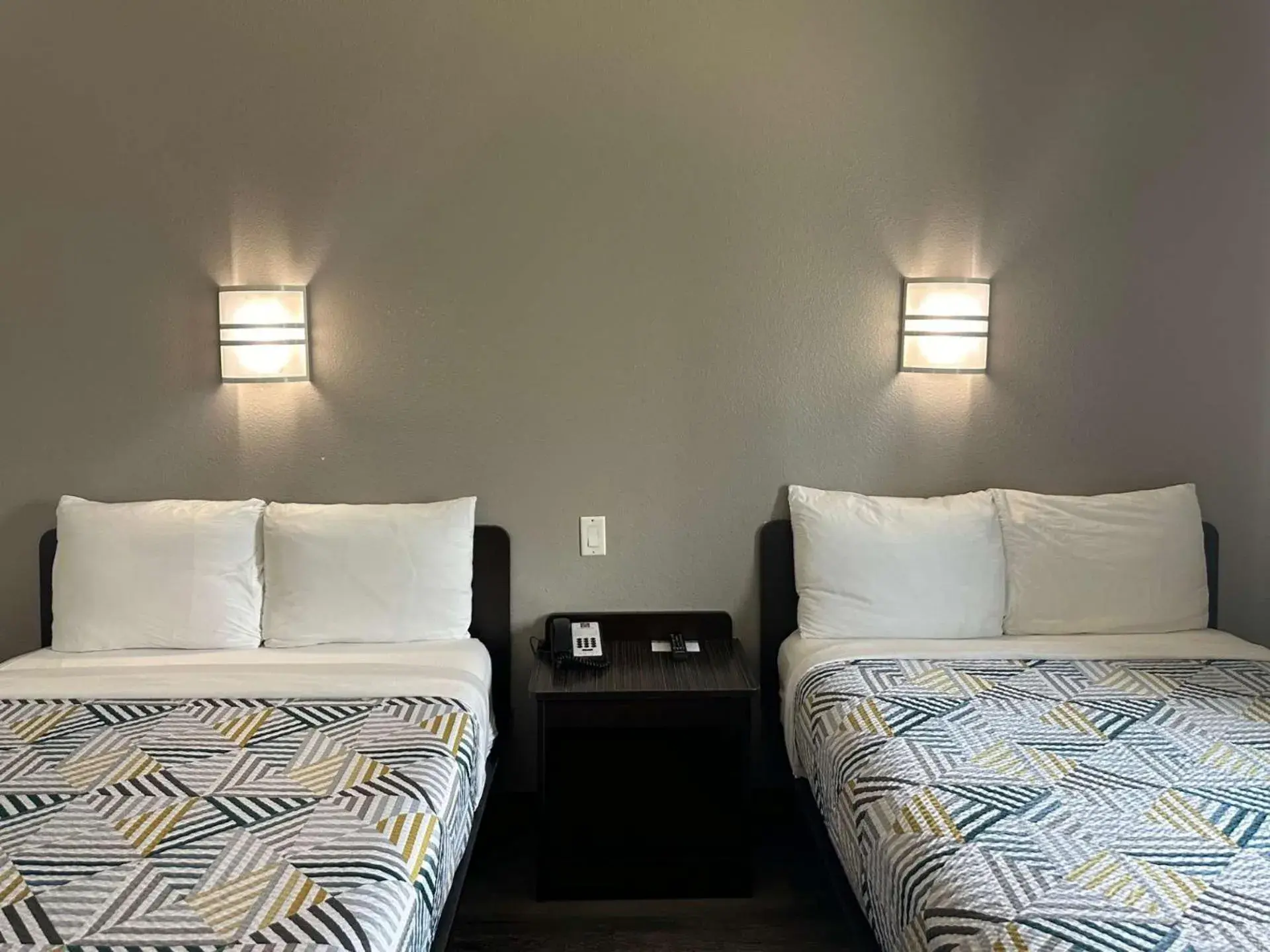 Bedroom, Bed in Motel 6-Mission, TX Bedroom, Bed in Motel 6-Mission, TX