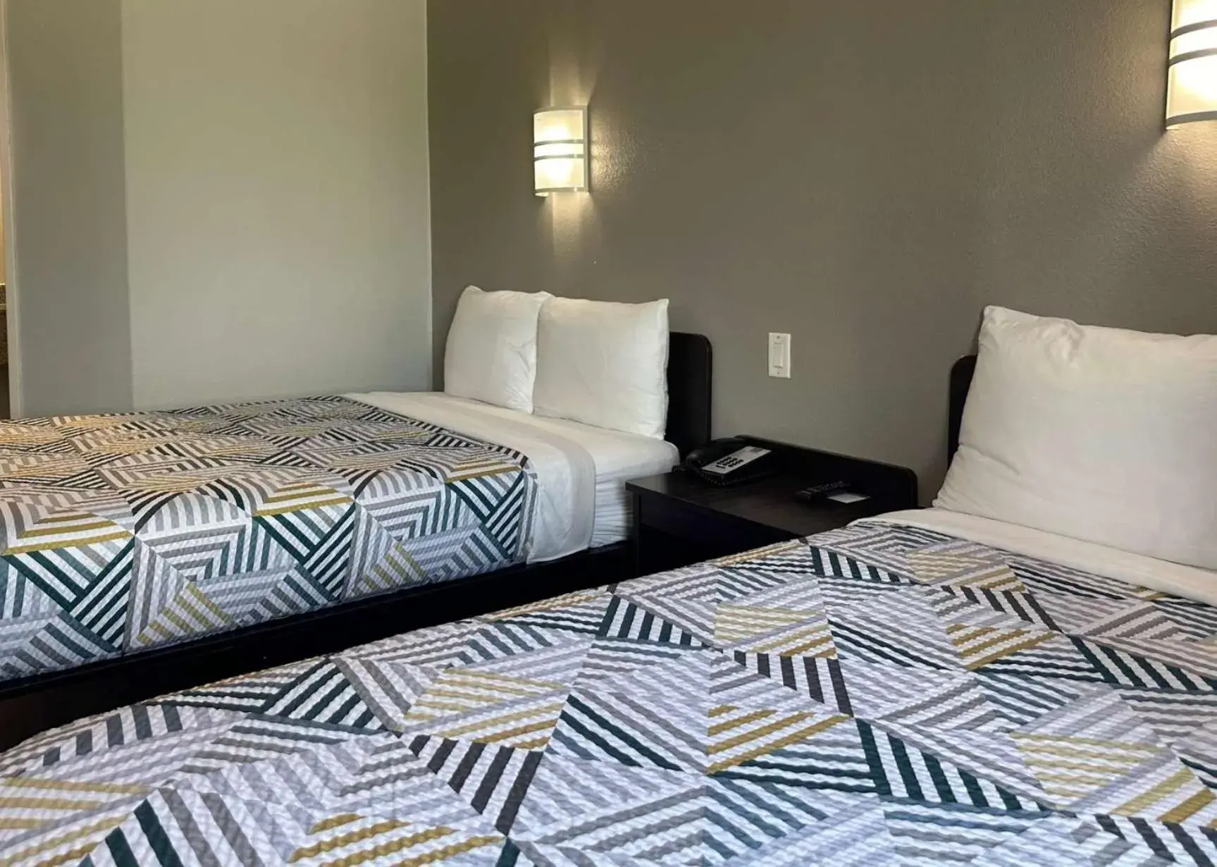 Bedroom, Bed in Motel 6-Mission, TX Bedroom, Bed in Motel 6-Mission, TX