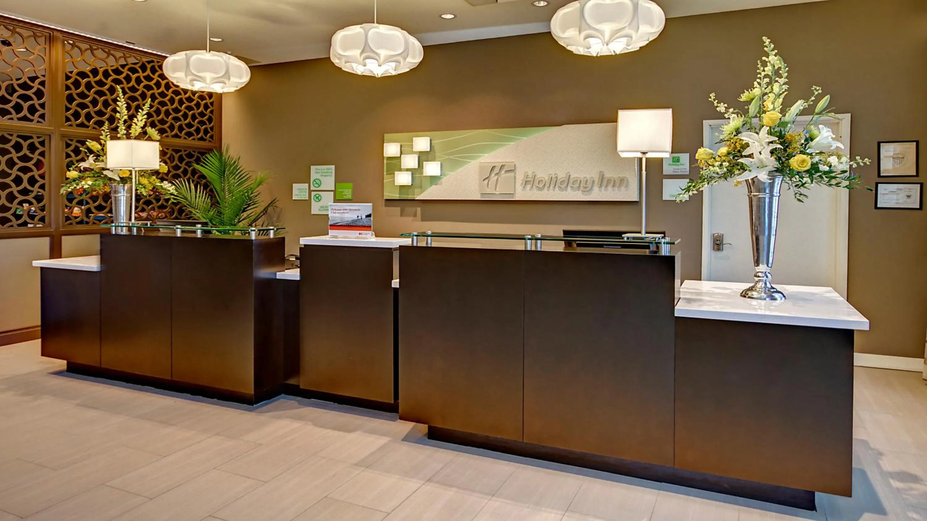 Property building in Holiday Inn & Suites Tupelo North by IHG