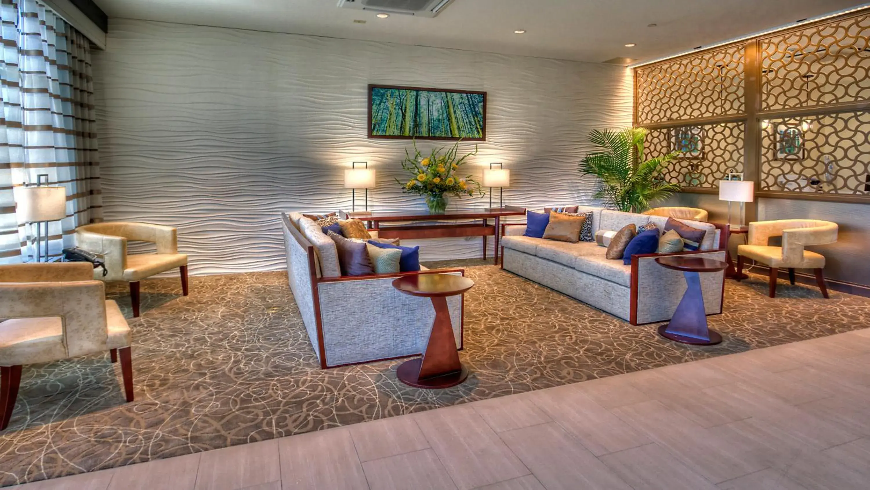 Property building in Holiday Inn & Suites Tupelo North by IHG Property building in Holiday Inn & Suites Tupelo North by IHG