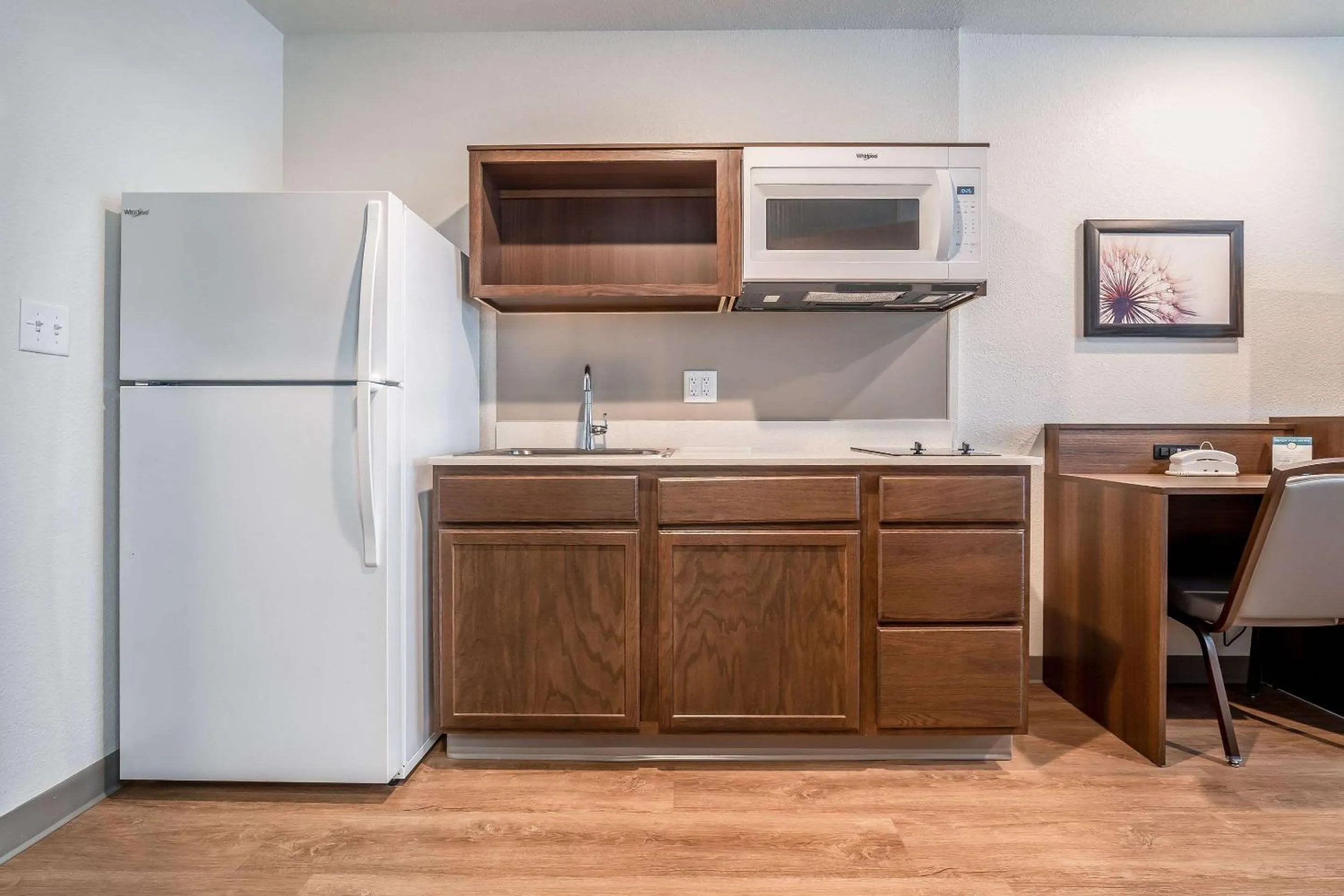 Photo of the whole room in WoodSpring Suites Naples West