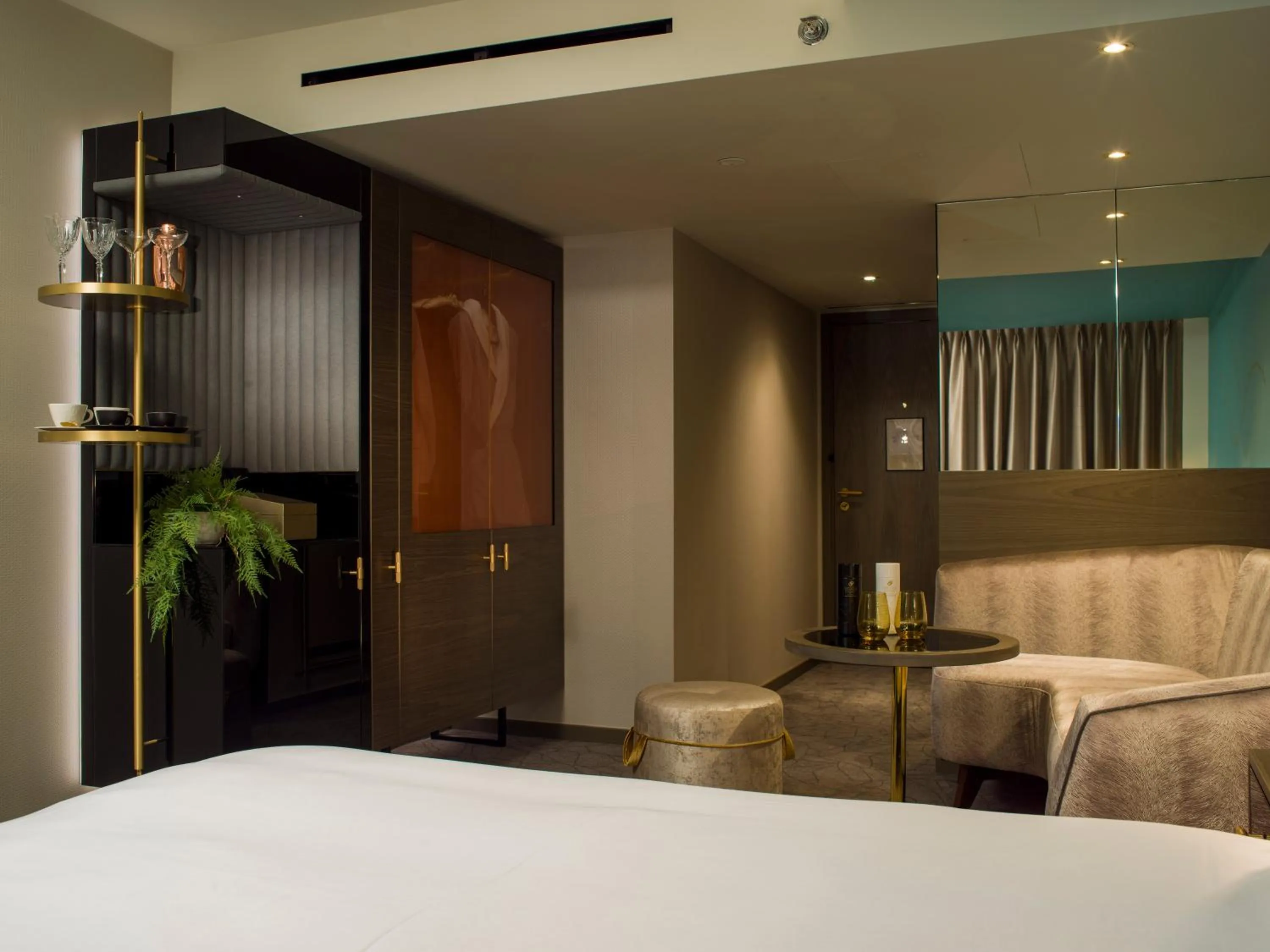 Bed in Middle Eight - Covent Garden - Preferred Hotels and Resorts
