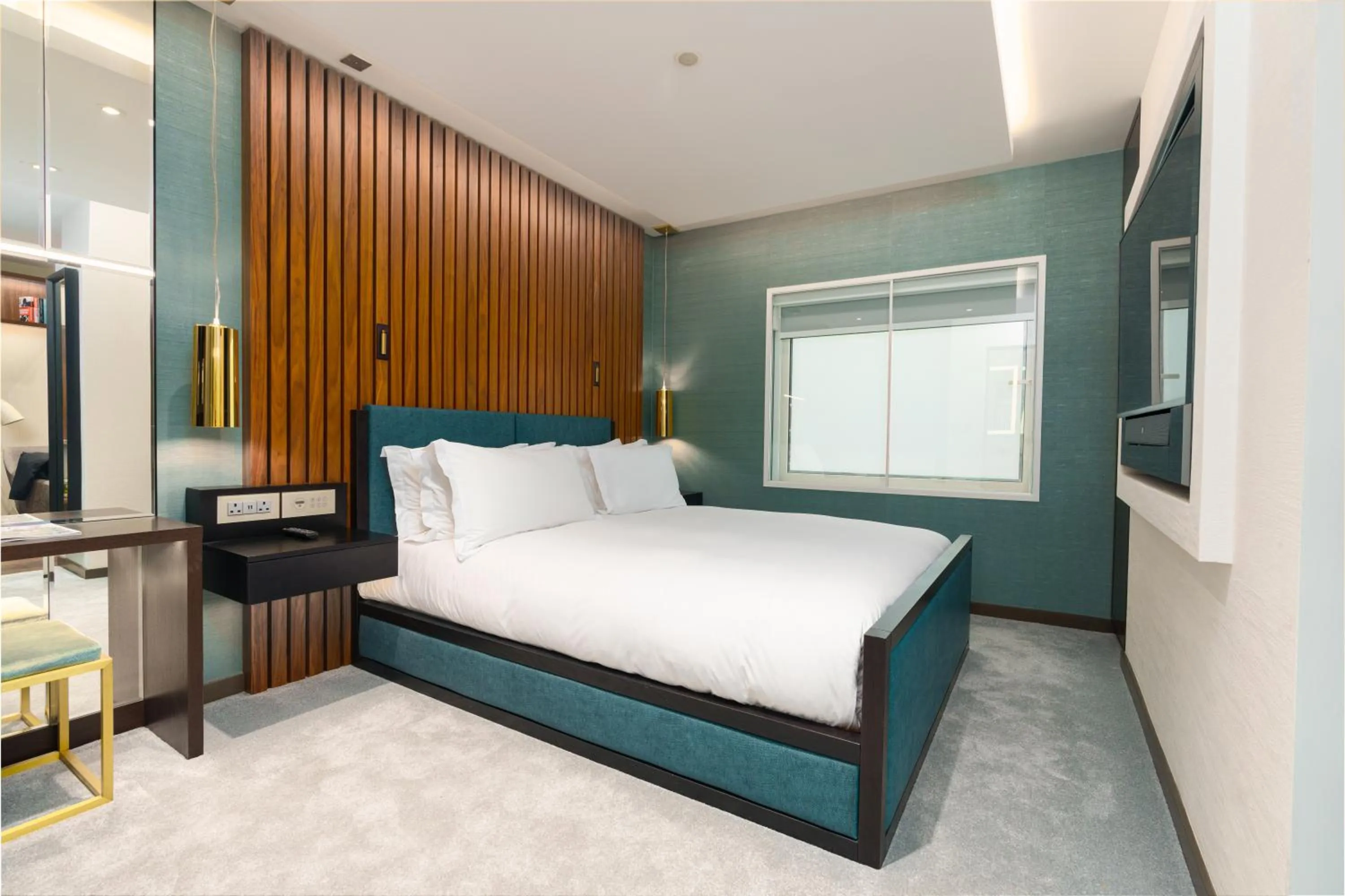 Bed in Middle Eight - Covent Garden - Preferred Hotels and Resorts