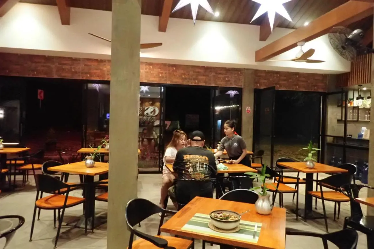 Restaurant/places to eat in Only Seed Resort 欧芮希度假酒店