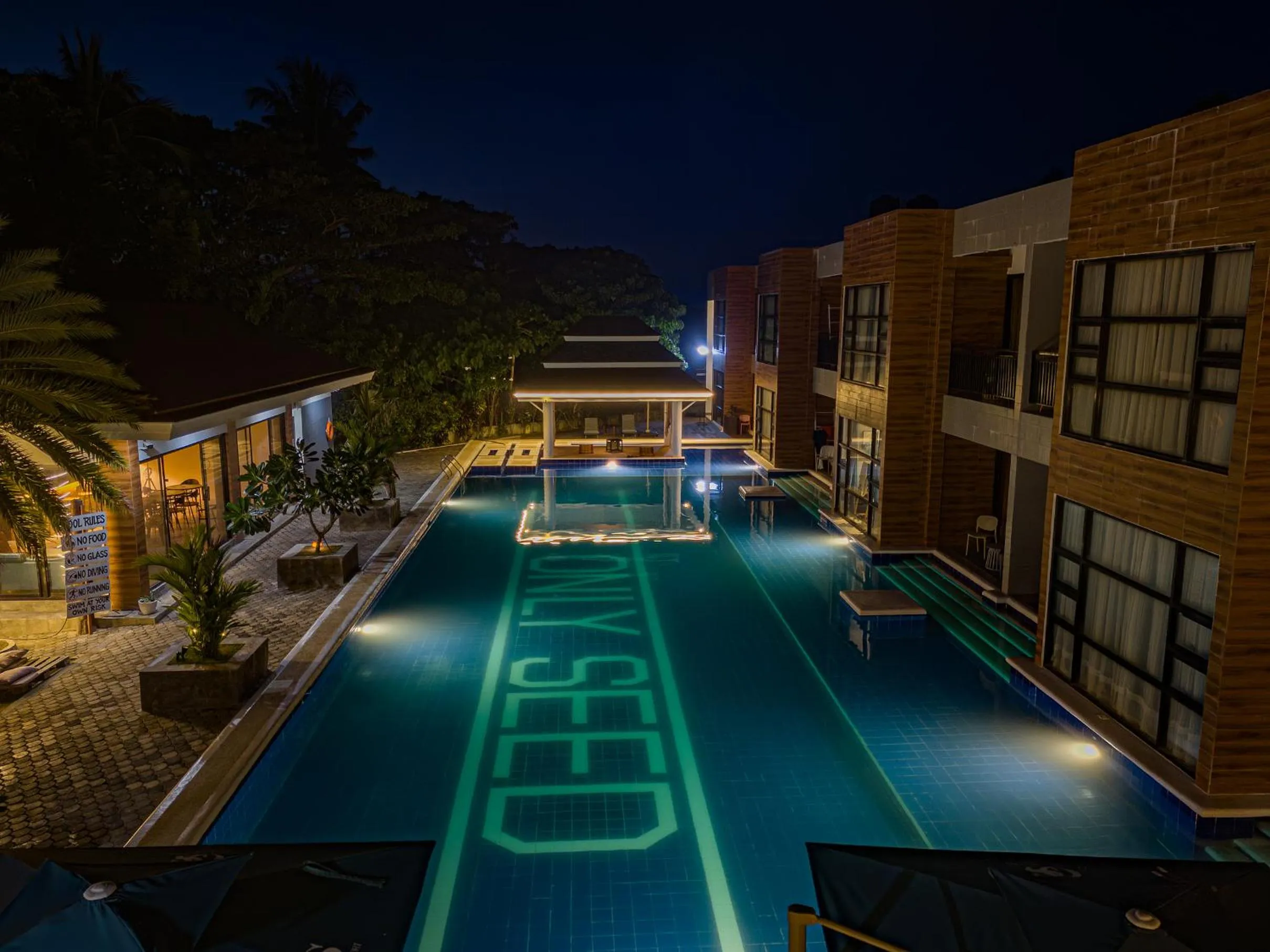 Night in Only Seed Resort 欧芮希度假酒店