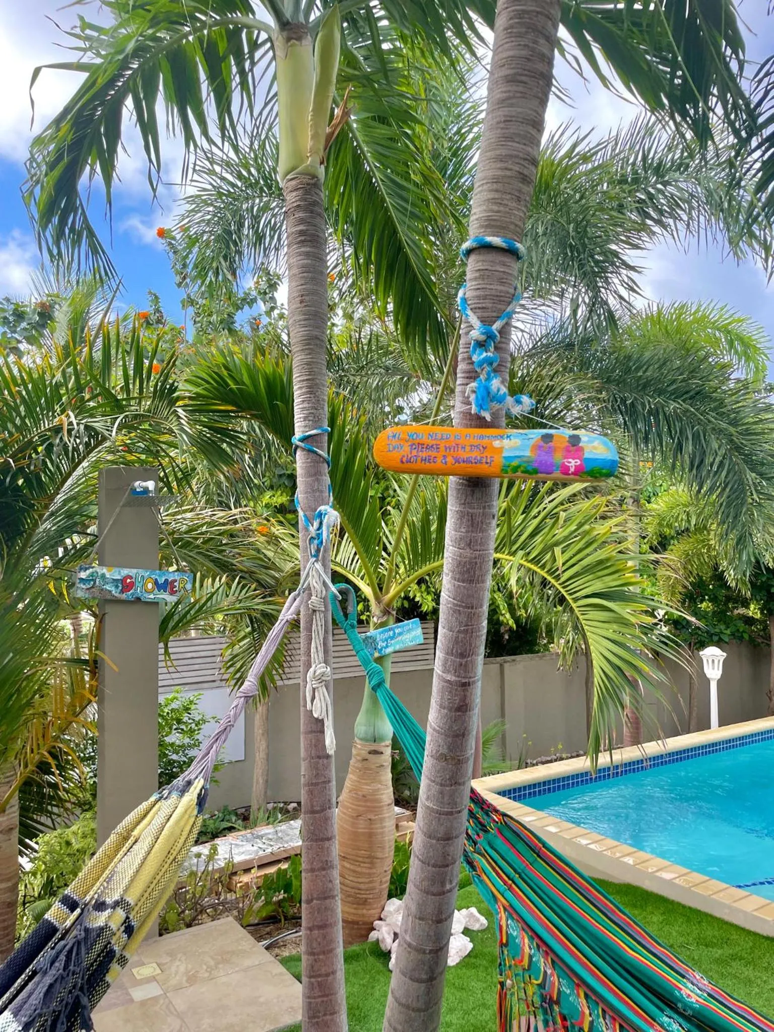 Garden in Hibiscus Beach House